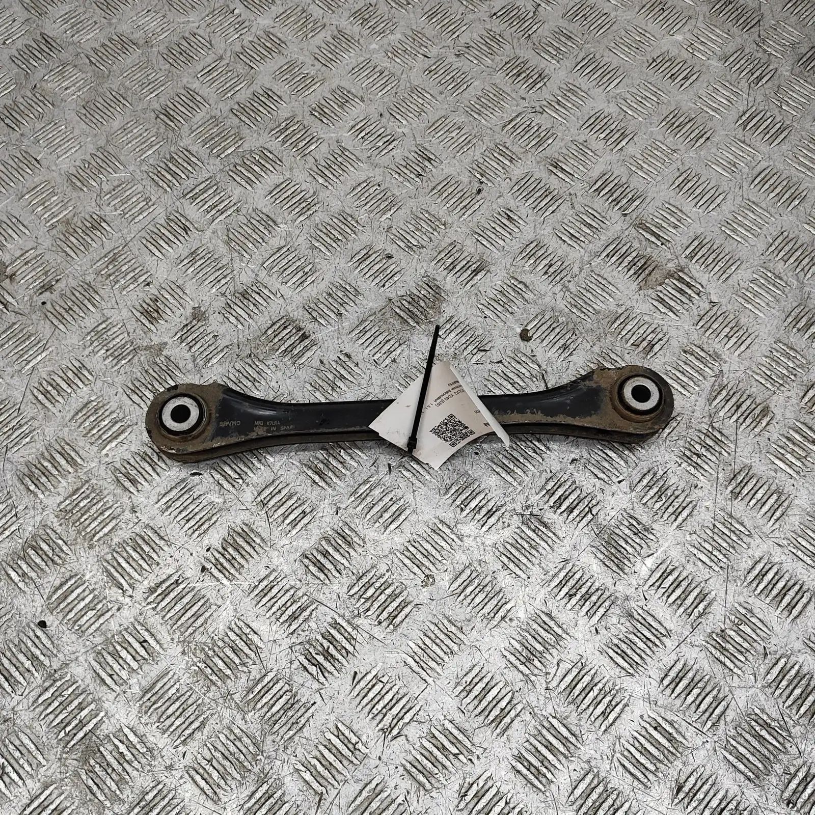 Volvo XC40 / EX40 Control arm — rear left Control arm — rear left — VOLVO XC40 (536) (201...