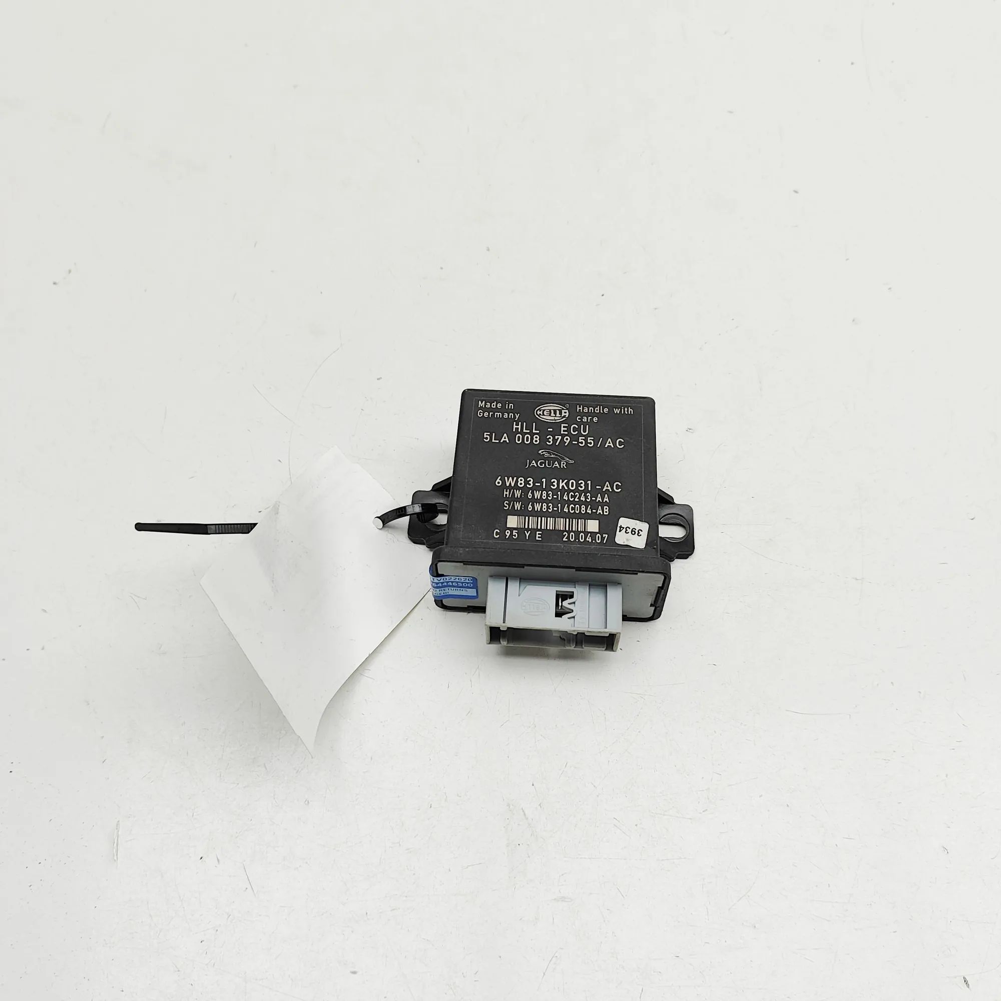 Jaguar XK Headlight control unit Headlight control unit — JAGUAR XK (Coupe X150)...