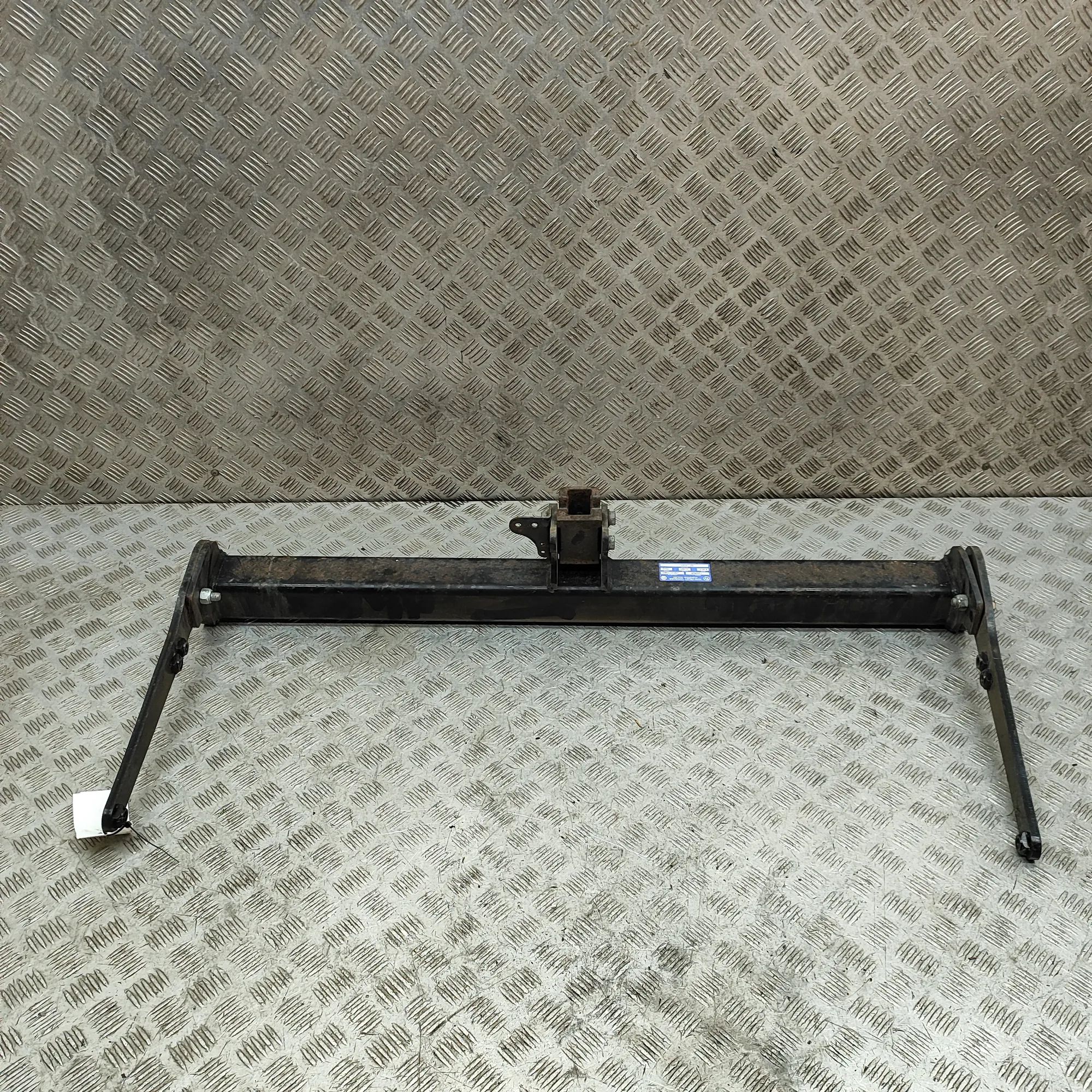 Seat Ateca Towbar Kit Towbar Kit — SEAT ATECA (KH7) (2016-...) — TVW8...