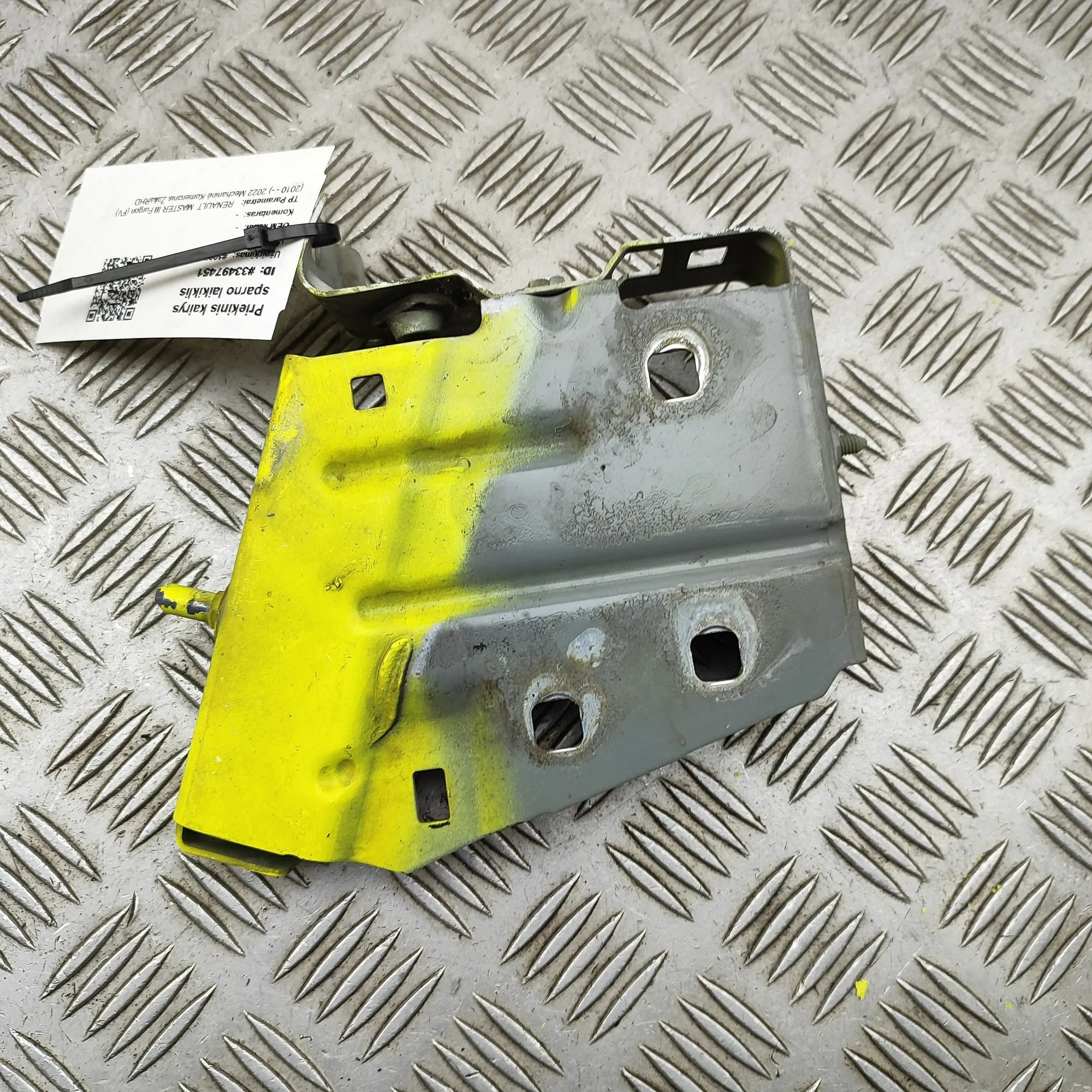 Renault Master Fender bracket — front left Fender bracket — front left — RENAULT MASTER (I...