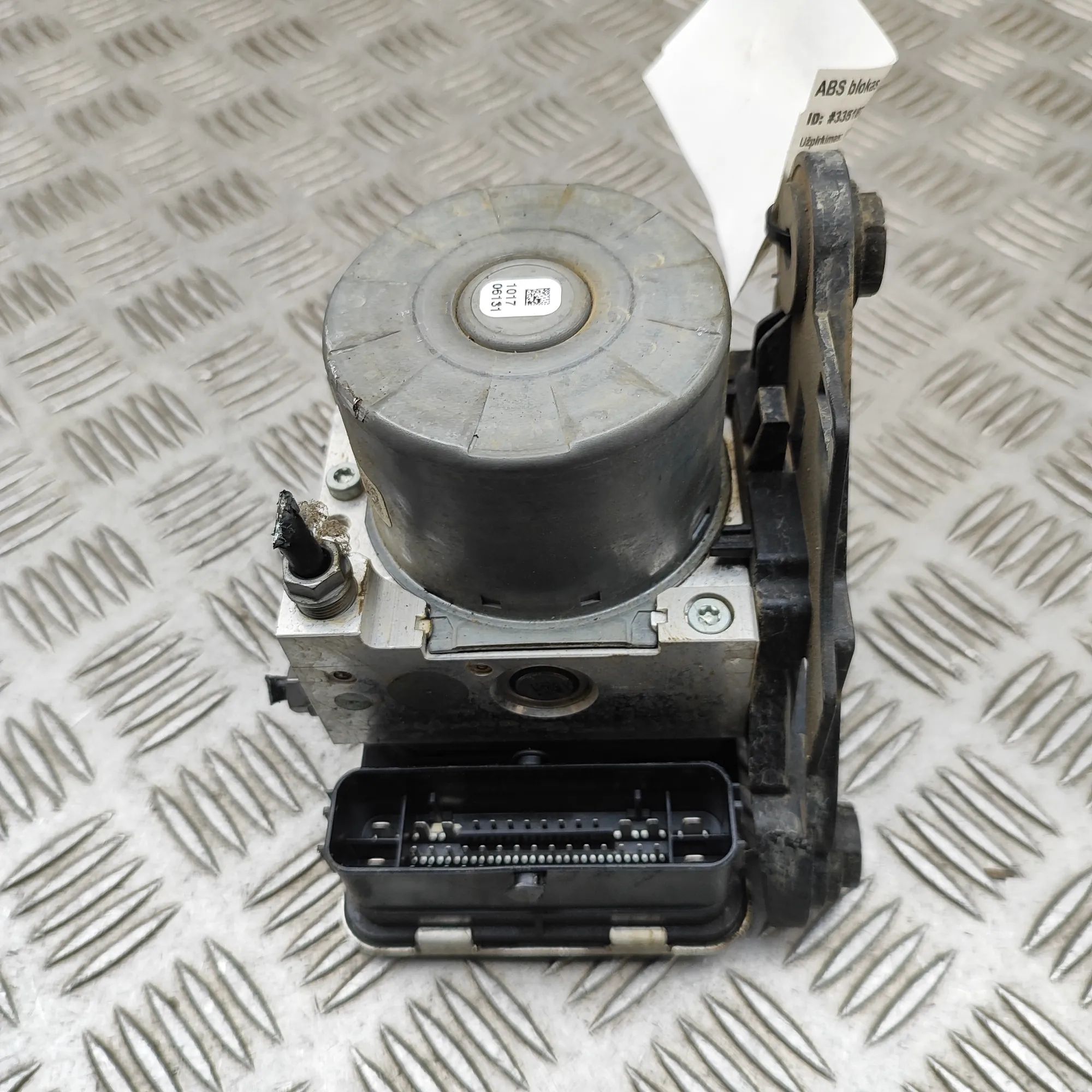 Volkswagen Tiguan ABS hydraulic pump ABS Pump — VW TIGUAN (AD1) (2016-...) — 5Q06145...