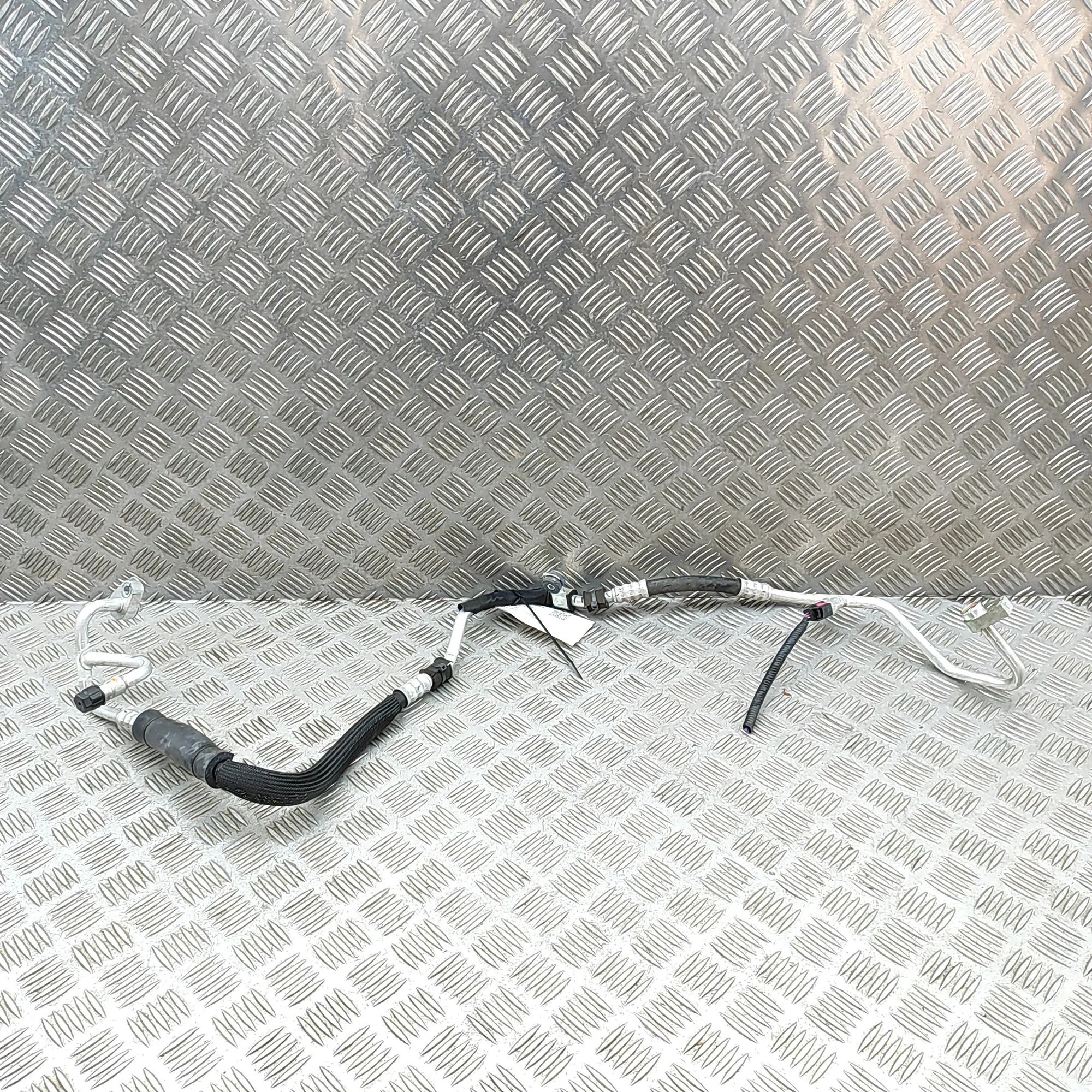 A/C Air Con Hose Pipe Brand/Model: FORD USA MUSTANG
Year: 2022
Gearbo...