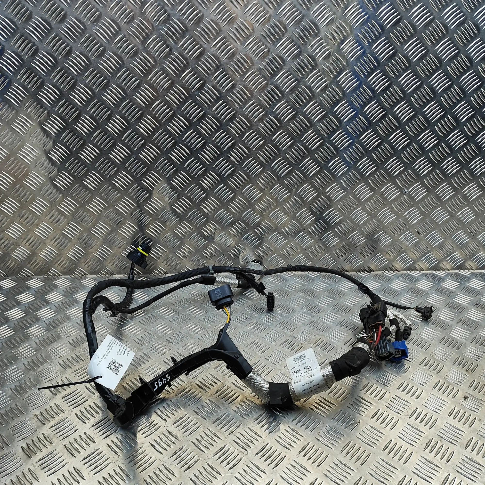 Jaguar F-Pace Engine Cable Harness Engine Cable Harness — JAGUAR F-PACE (X761) (20...