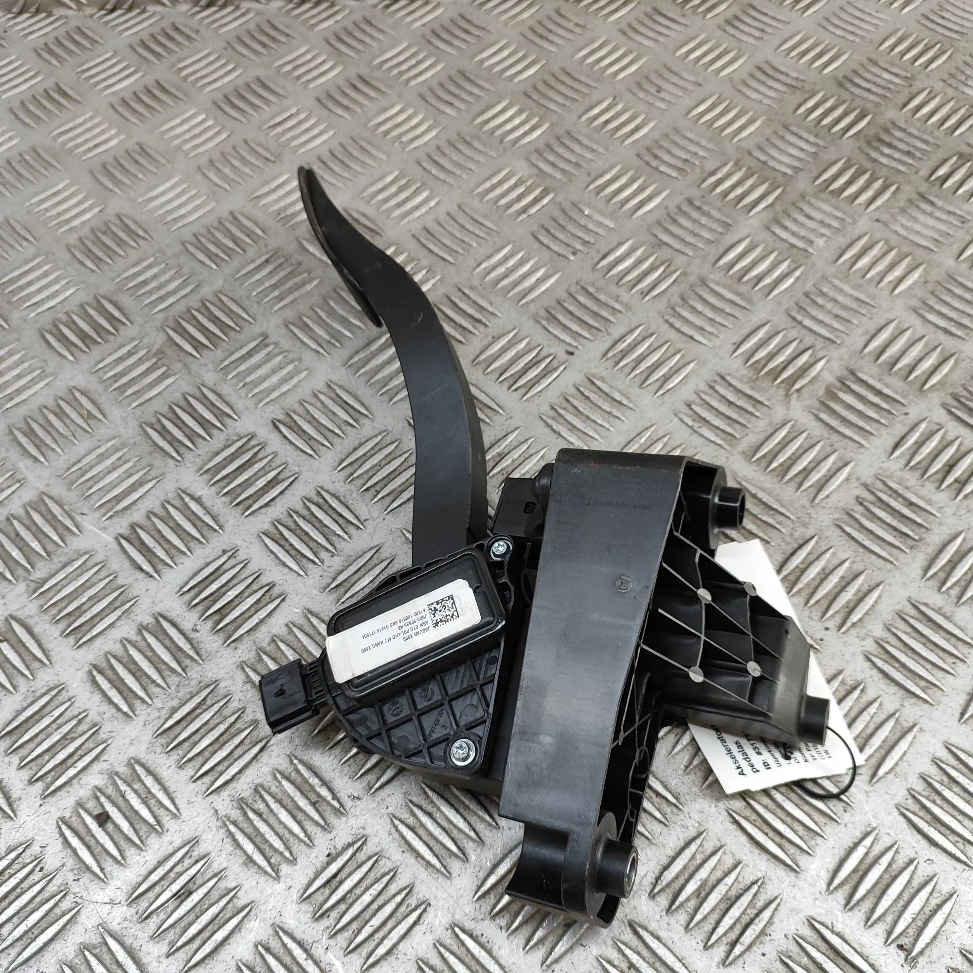 Jaguar I-Pace Throttle Pedal Throttle Pedal — JAGUAR I-PACE (X590) (2018-......