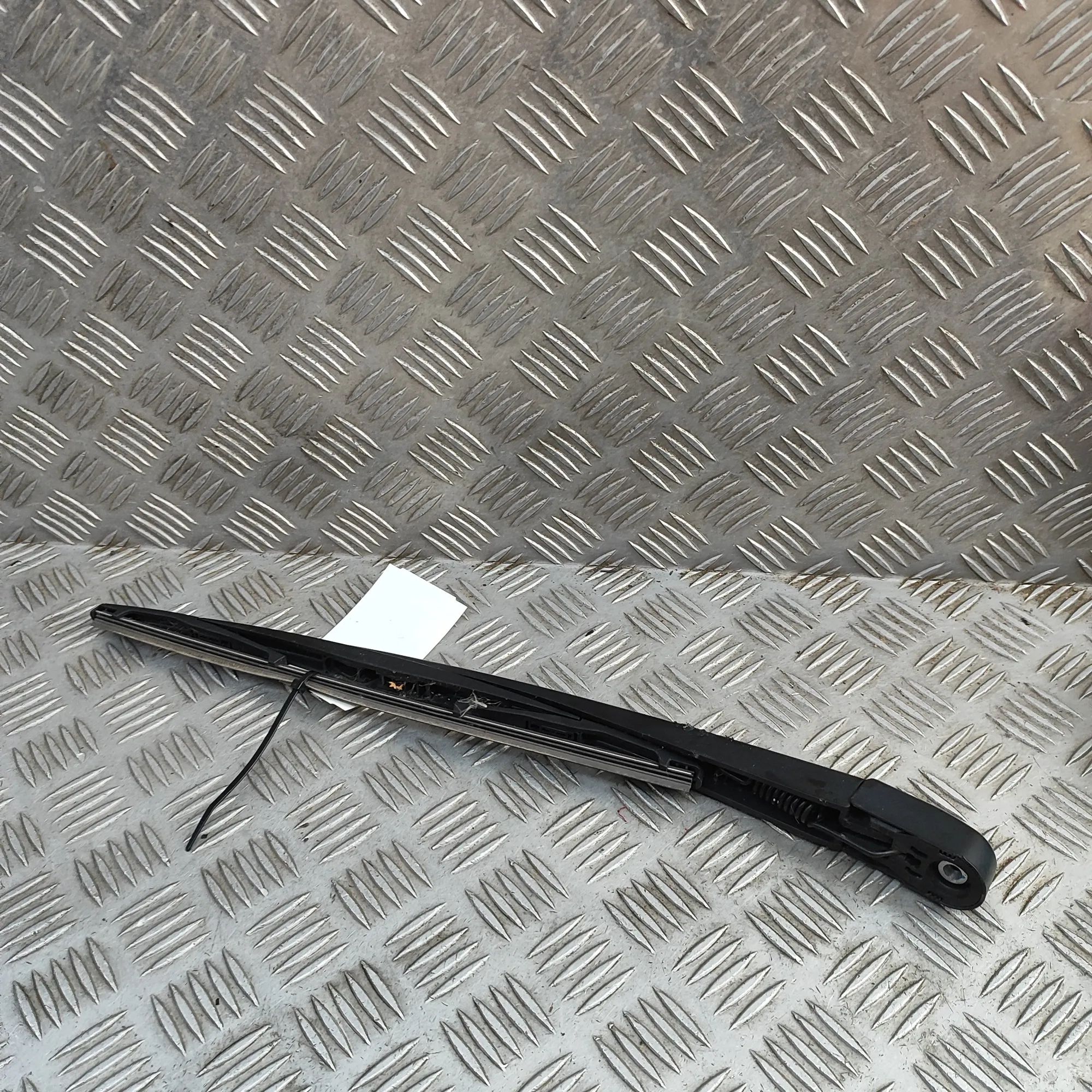 Honda HR-V / e:Ny1 Window wiper arm — rear Window wiper arm — rear — HONDA E:NY1 (2023-......