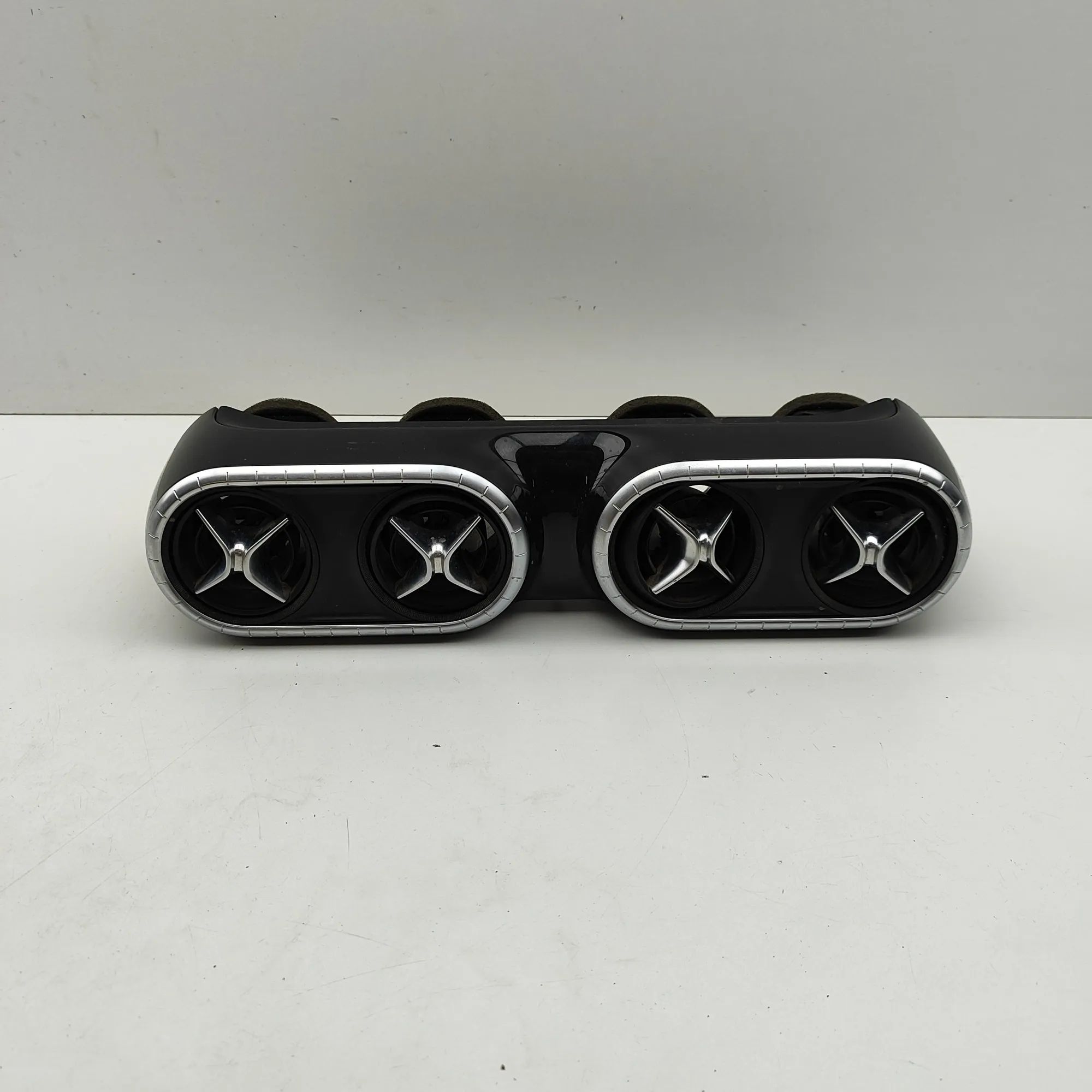 Mercedes-Benz X (470) Dashboard Air Vents Dashboard Air Vents — MERCEDES BENZ X (Class) (...