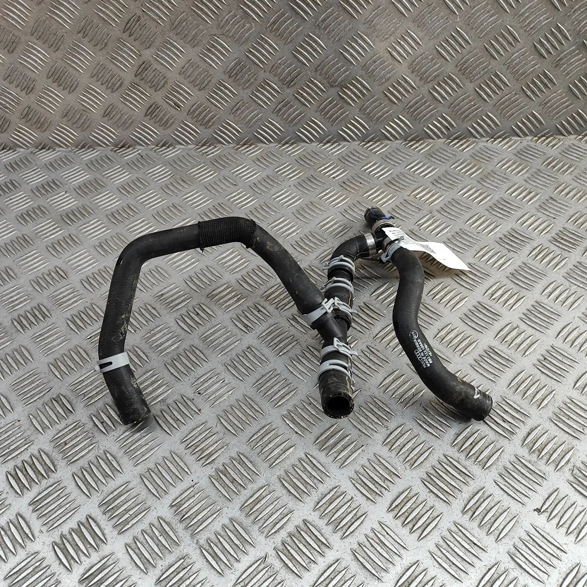 Audi A5 (B10) Coolant hose Coolant hose — AUDI A5 (Avant) (2024-...) — 8B3...