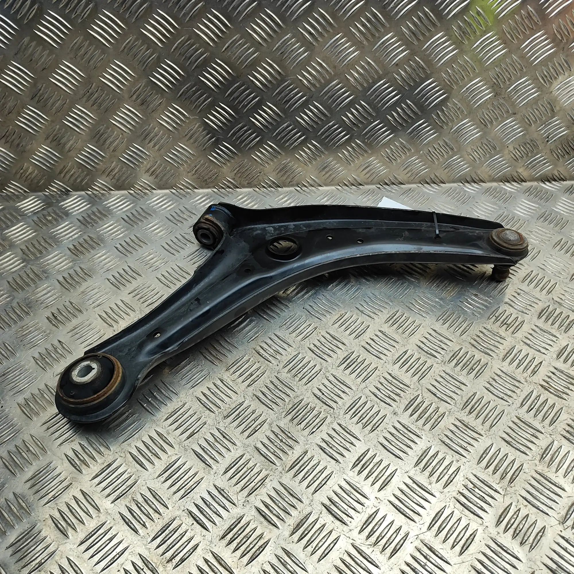 Ford Puma Front Left Lower Control Arm Front Left Lower Control Arm — FORD PUMA (J2K, ...