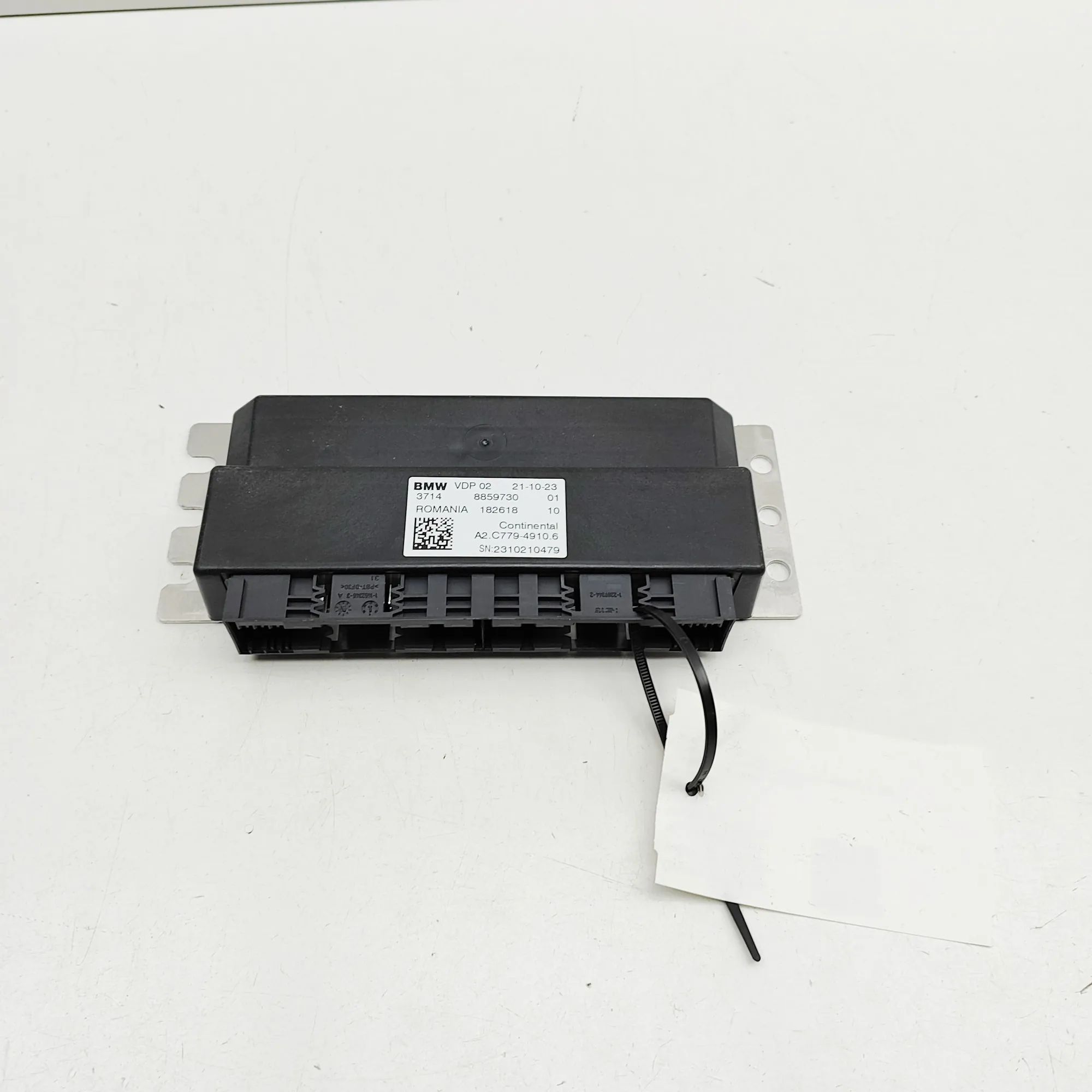BMW X7 (G07) Air Suspension Control Unit Air Suspension Control Unit — BMW X7 (G07) (201...