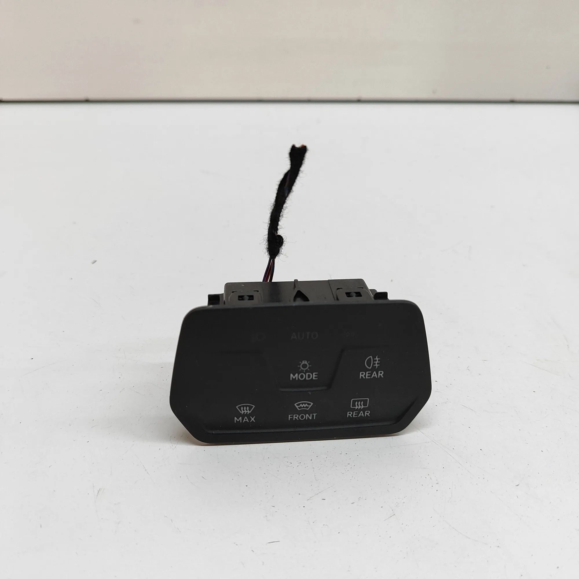 Volkswagen ID.4 Headlight Switch Control Unit Headlight Switch Control Unit — VW ID.4 (E21) (...