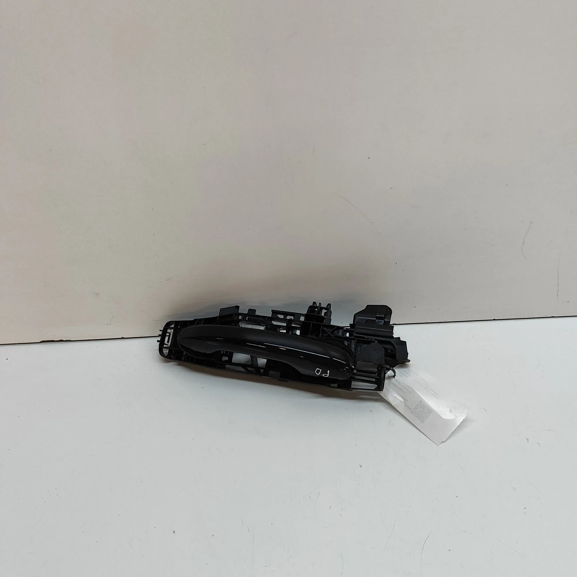 Mercedes-Benz A (W177) Exterior door handle — front right Exterior door handle — front right — MERCEDES B...