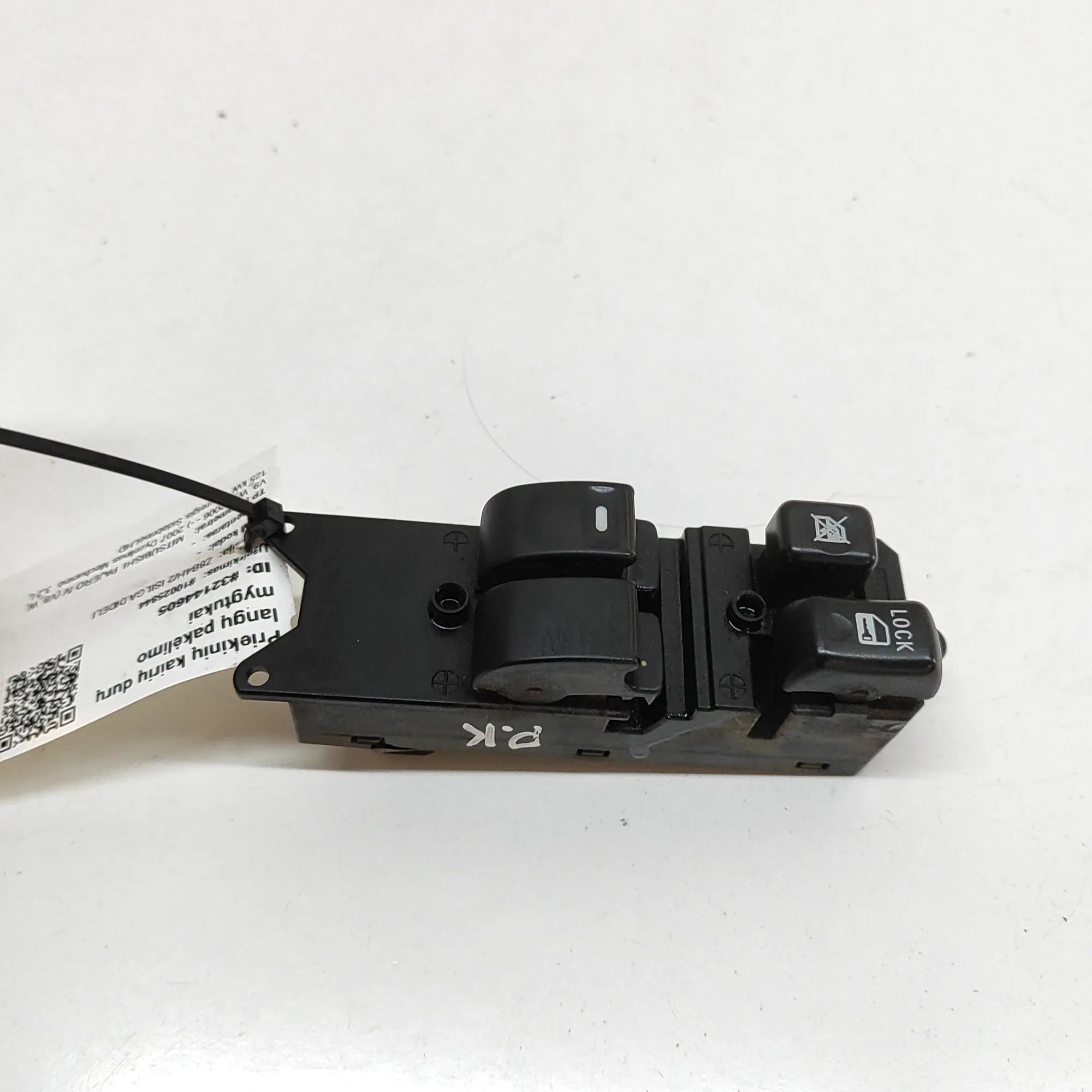 Mitsubishi Pajero Door window switch — front left Door window switch — front left — MITSUBISHI PA...