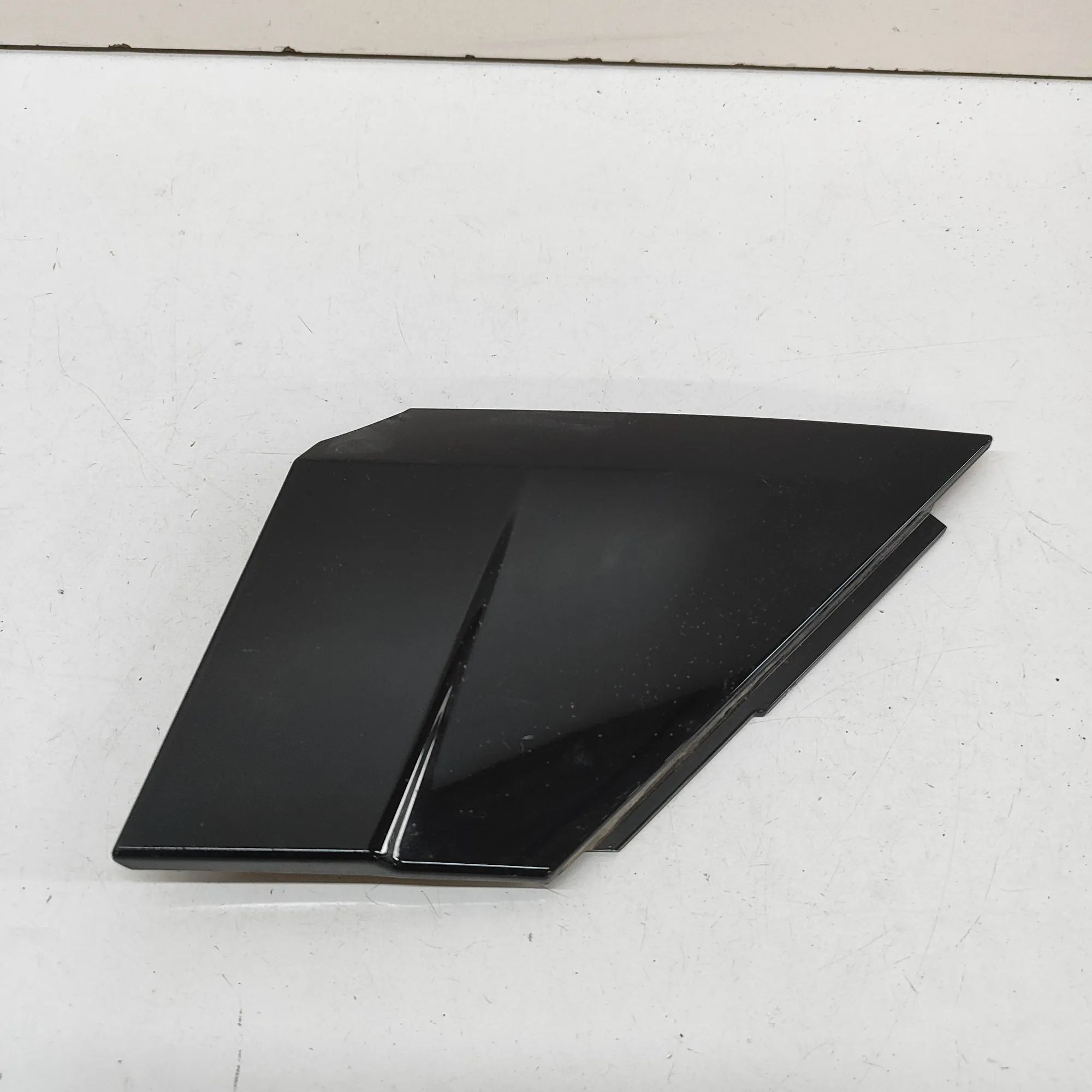 Nissan Ariya Mirror trim — front right Mirror trim — front right — NISSAN ARIYA (FE0) ...