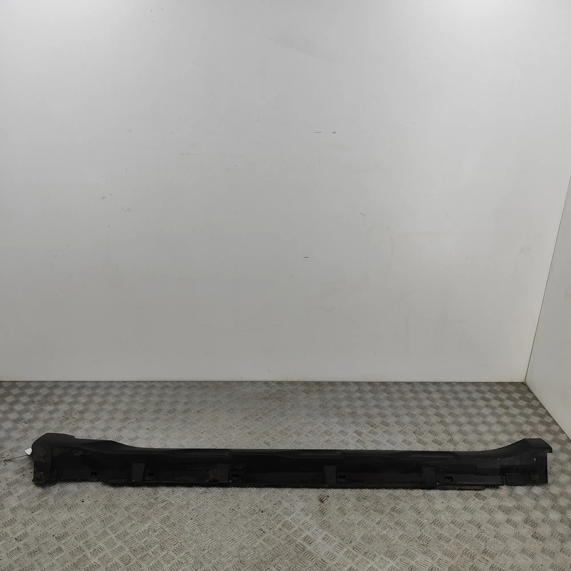 Subaru Outback Left Side Plastic Sideskirt Cover Left Side Plastic Sideskirt Cover — SUBARU OUTB...