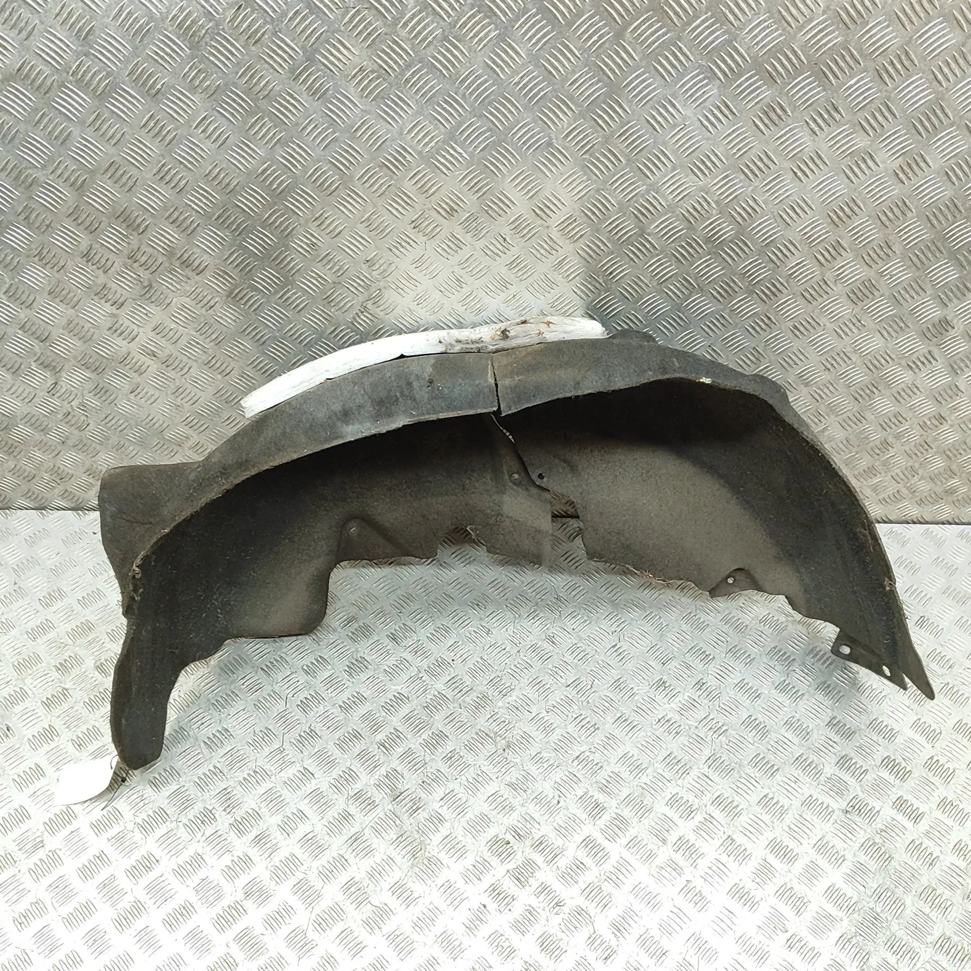 Land Rover Discovery Rear Right Arch Liner