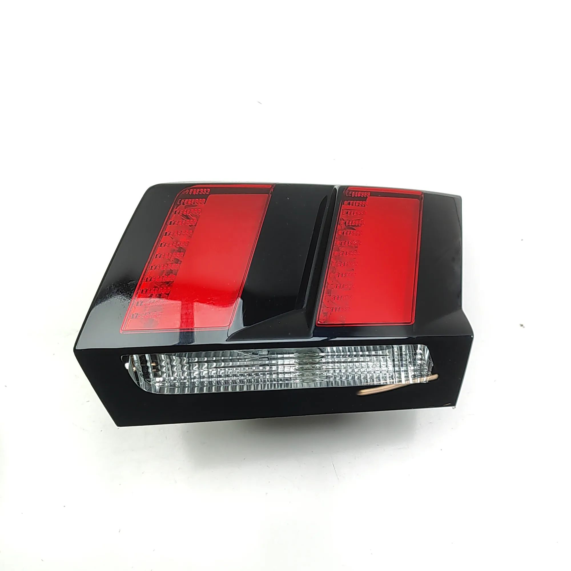Peugeot 3008 Right Side Tailgate Tail Light Right Side Tailgate Tail Light — PEUGEOT 3008 (...