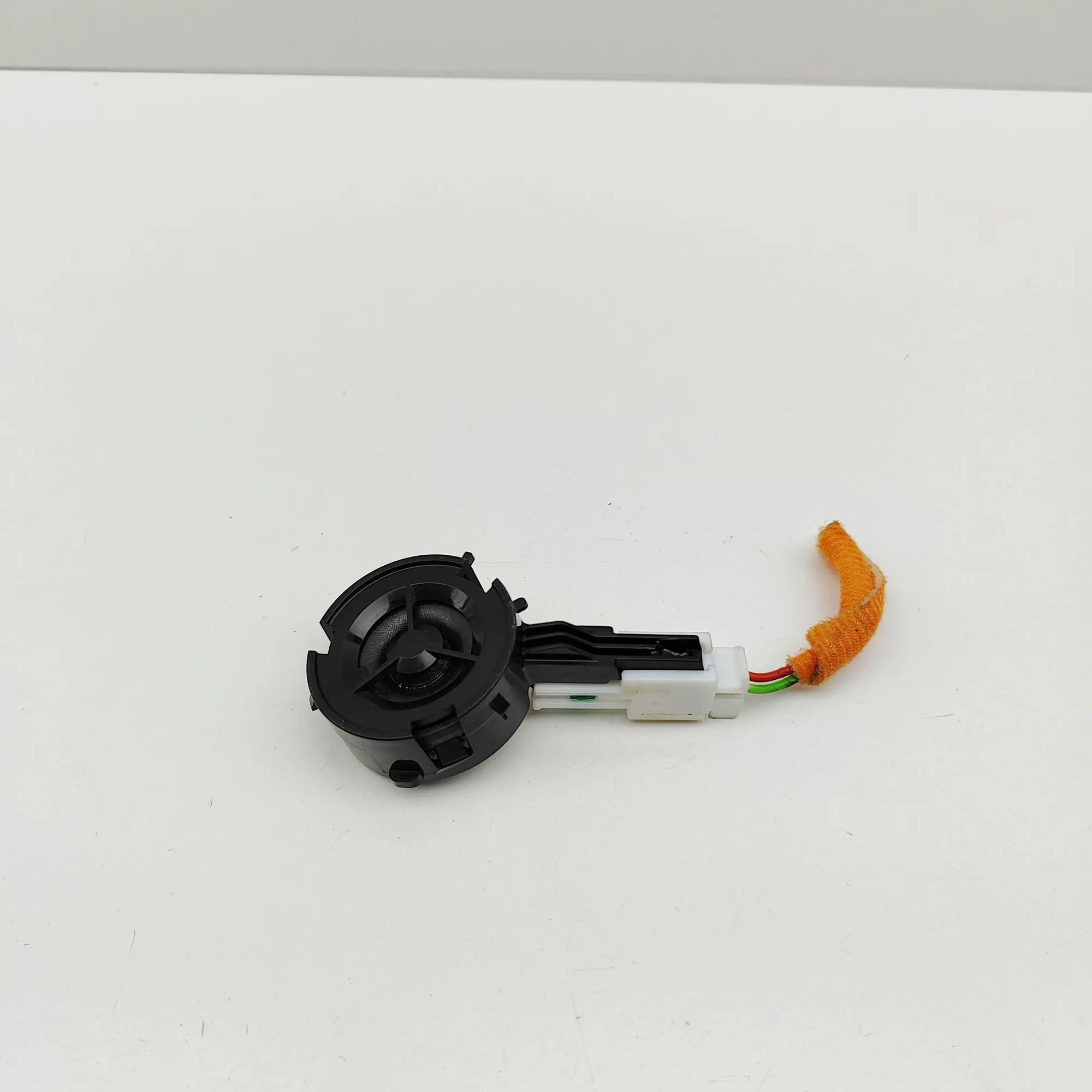 Kia Sportage Front Left Door Speaker Front Left Door Speaker — KIA SPORTAGE (V NQ5) ...