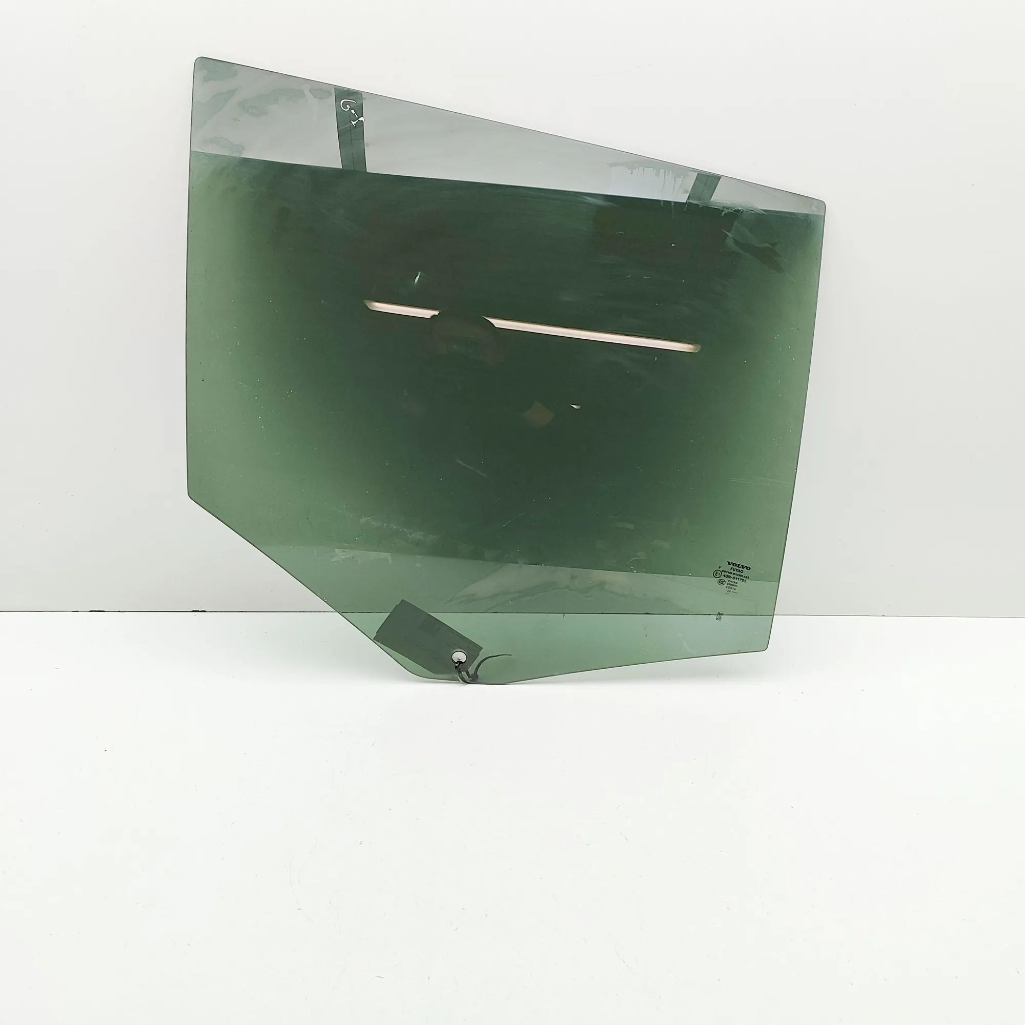 Volvo V60 Right rear door window Right rear door window — VOLVO V60 (II 225, 227...