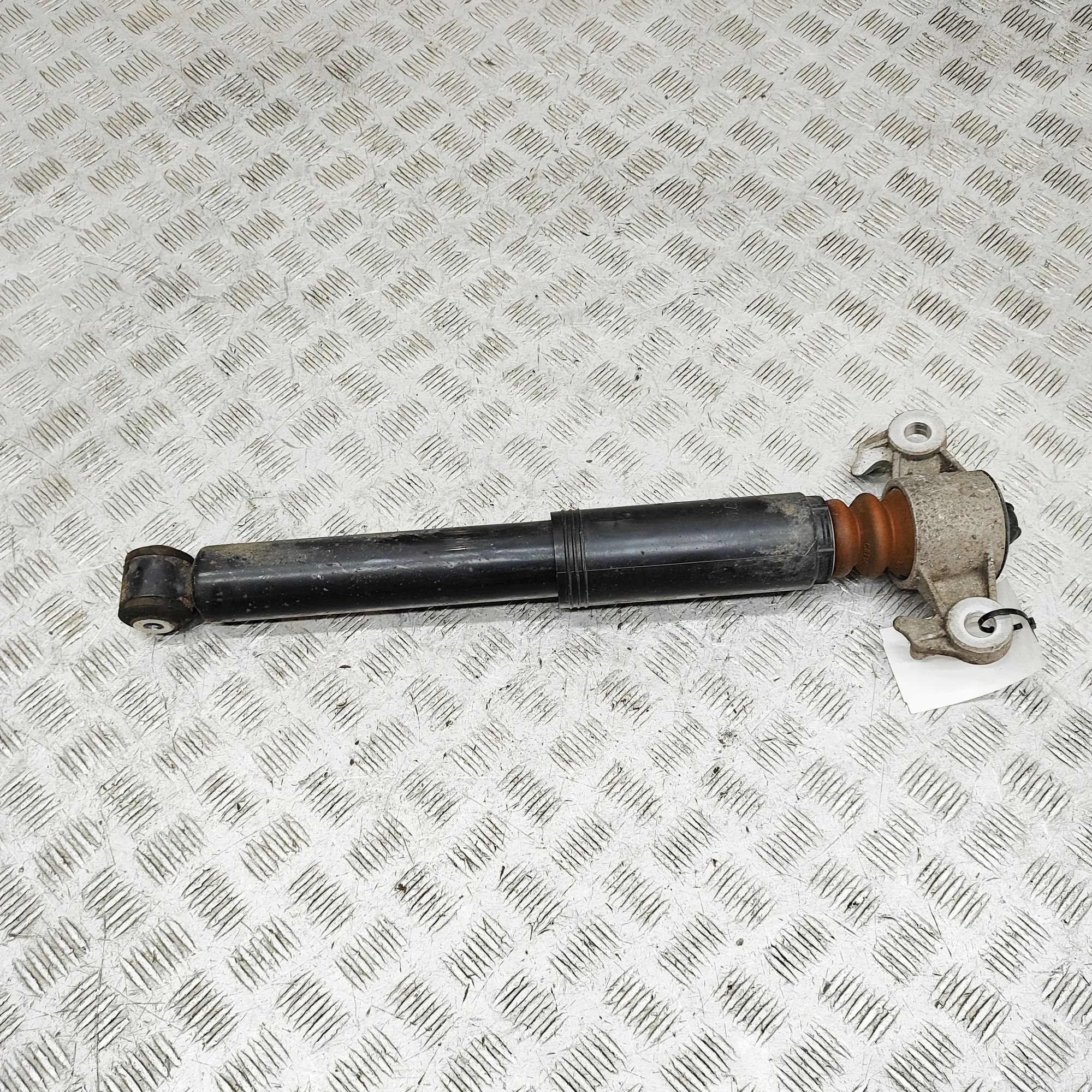 Volvo V60 Shock absorber — rear left Shock absorber — rear left — VOLVO V60 (II 225,...