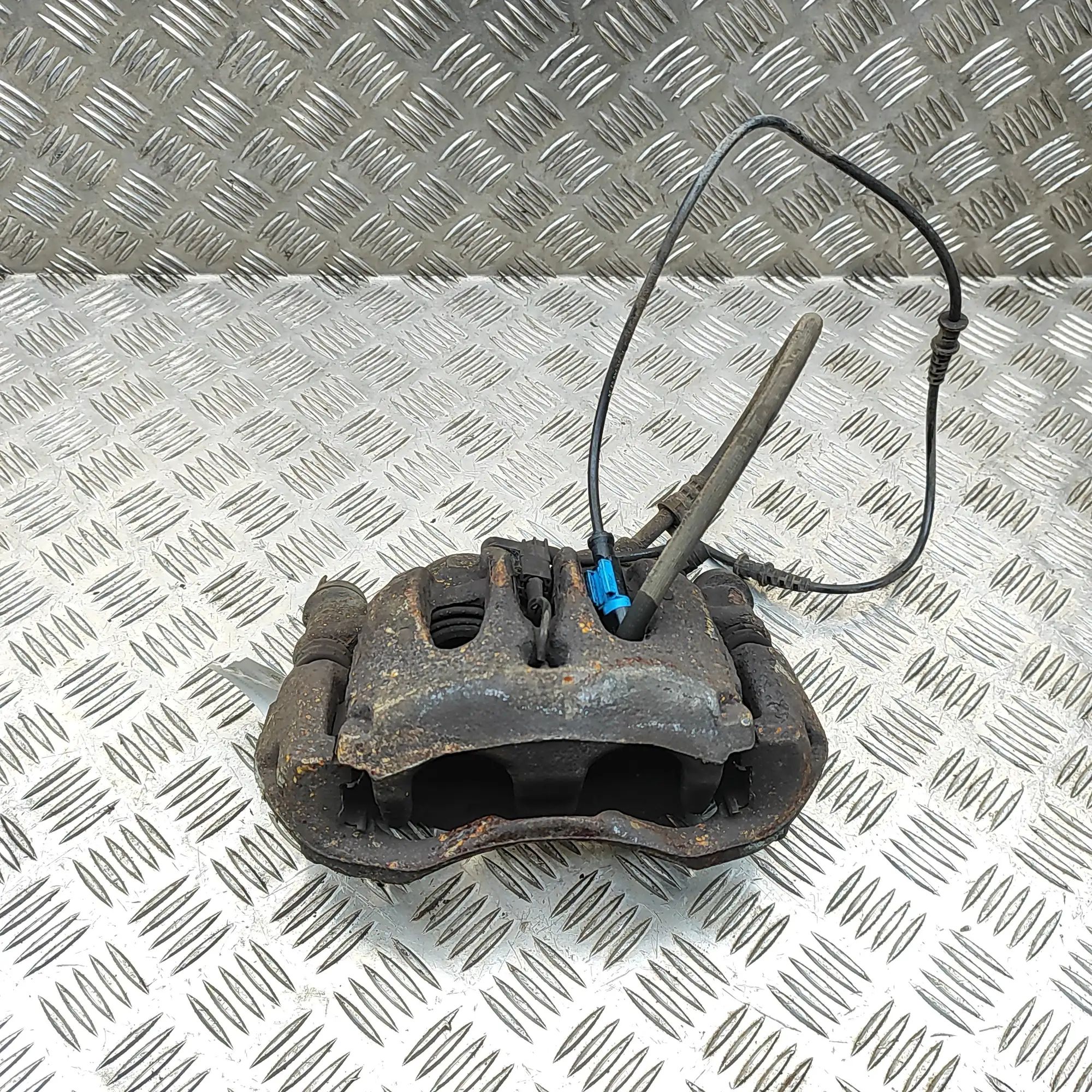 Mercedes-Benz Sprinter (W906) Brake caliper — front right Brake caliper — front right — MERCEDES BENZ SPR...
