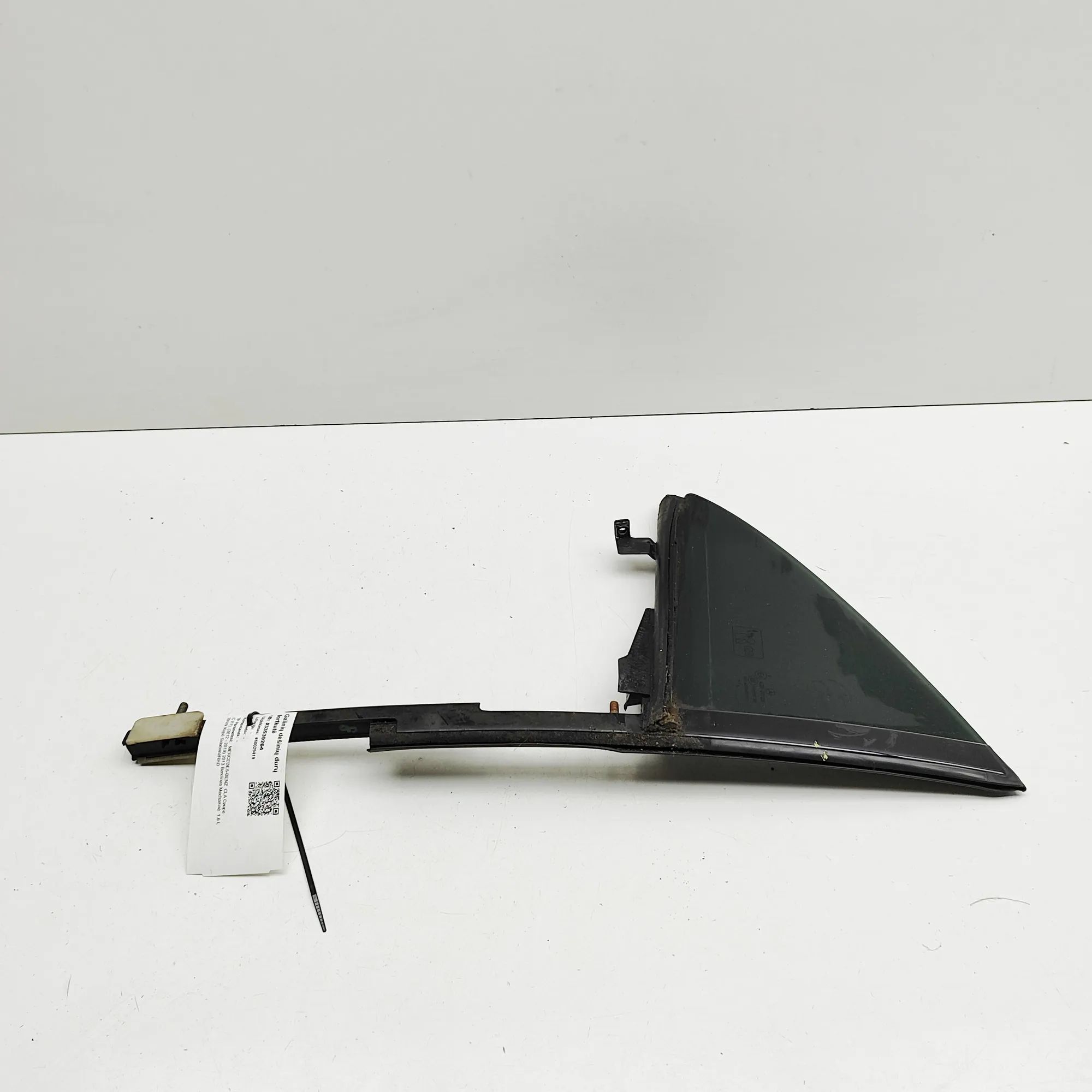 Mercedes-Benz CLA (C117) Right rear door window Right rear door window — MERCEDES BENZ CLA (Cou...