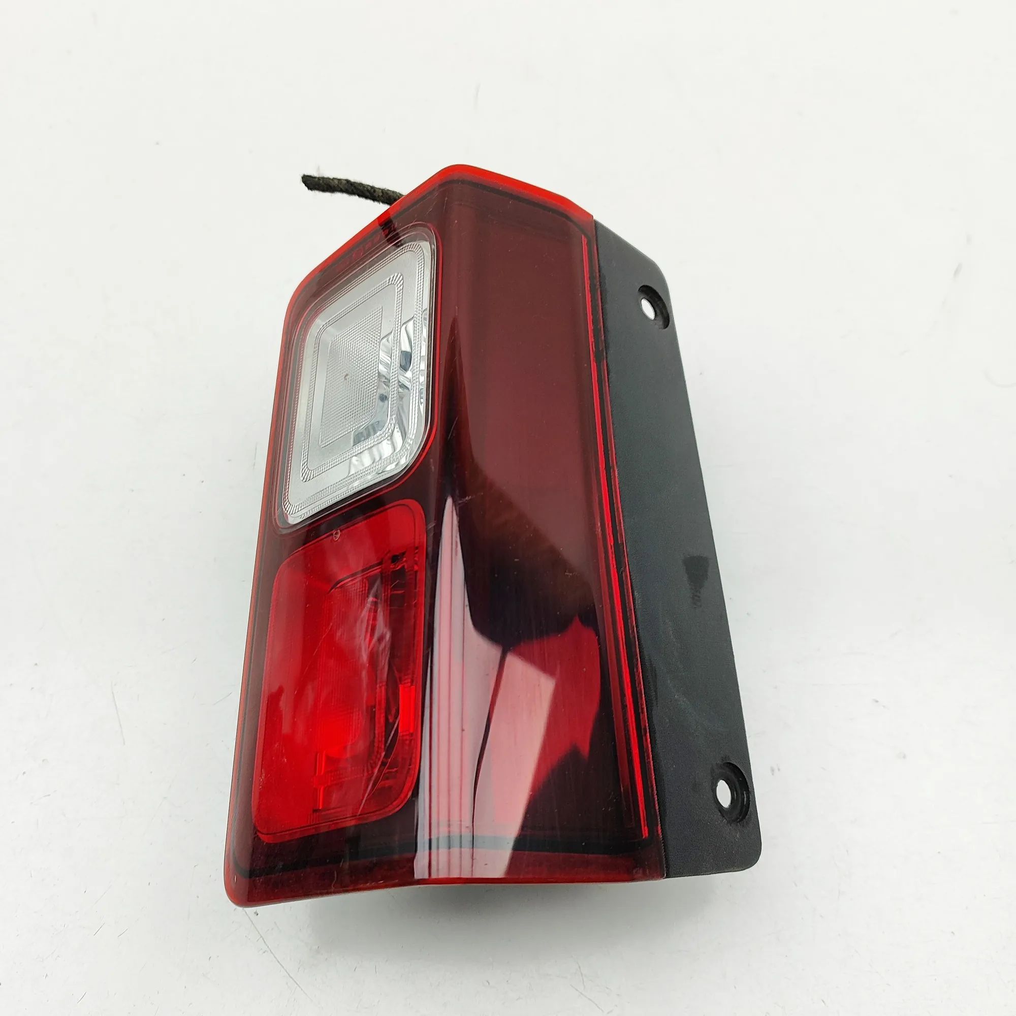 Opel Vivaro (B) Rear Right Fog Light Rear Right Fog Light — OPEL VIVARO (Combi) (201...