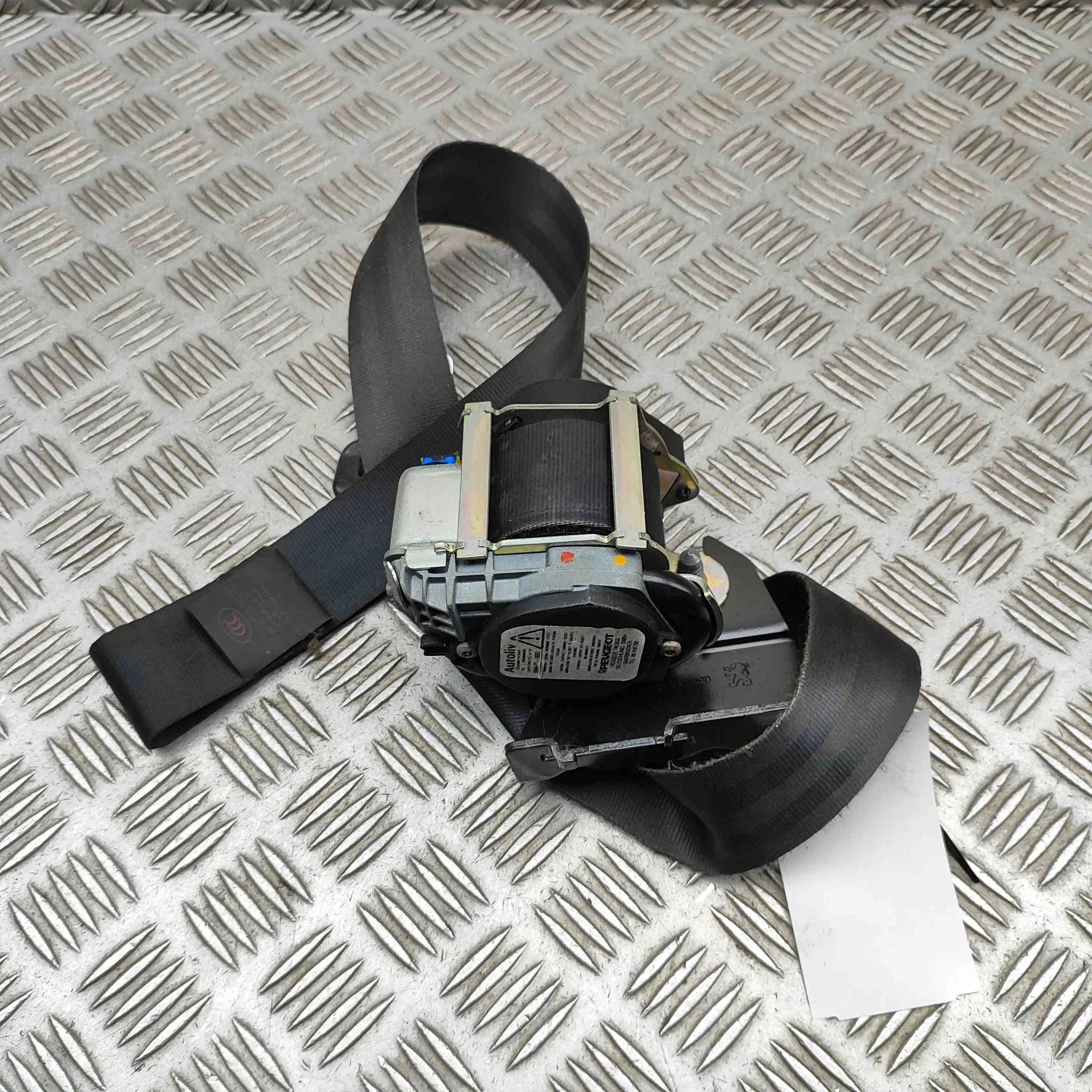 Peugeot 308 Front Right Seatbelt Front Right Seatbelt — PEUGEOT 308 (CC) (2009-2...
