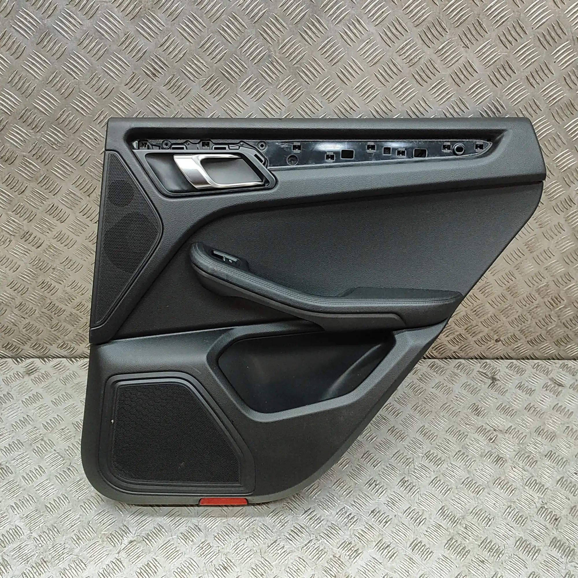 Porsche Macan Rear Right Door Panel Rear Right Door Panel — PORSCHE MACAN (95B) (20...