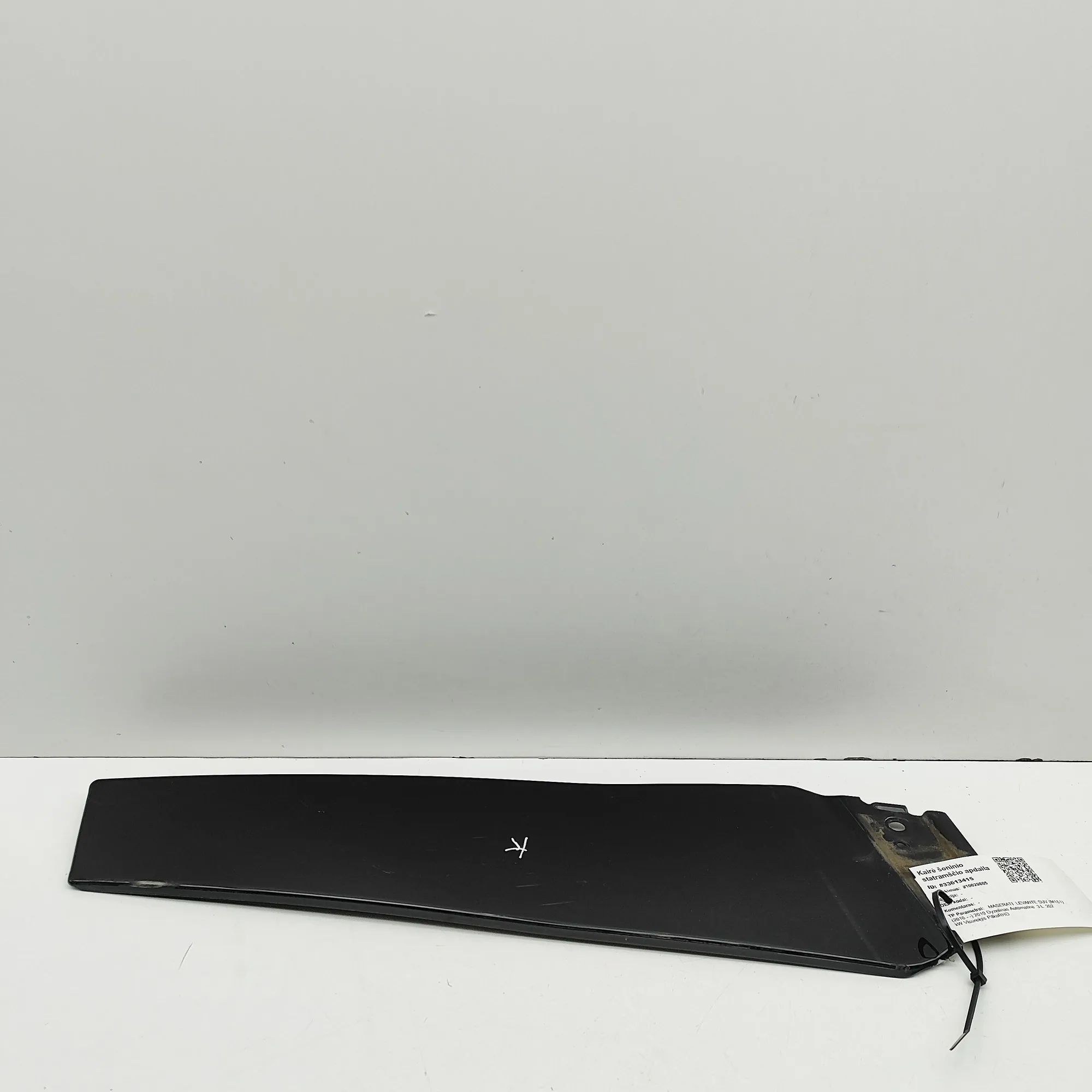 Maserati Levante B-pillar trim — left B-pillar trim — left — MASERATI LEVANTE (SUV M1...
