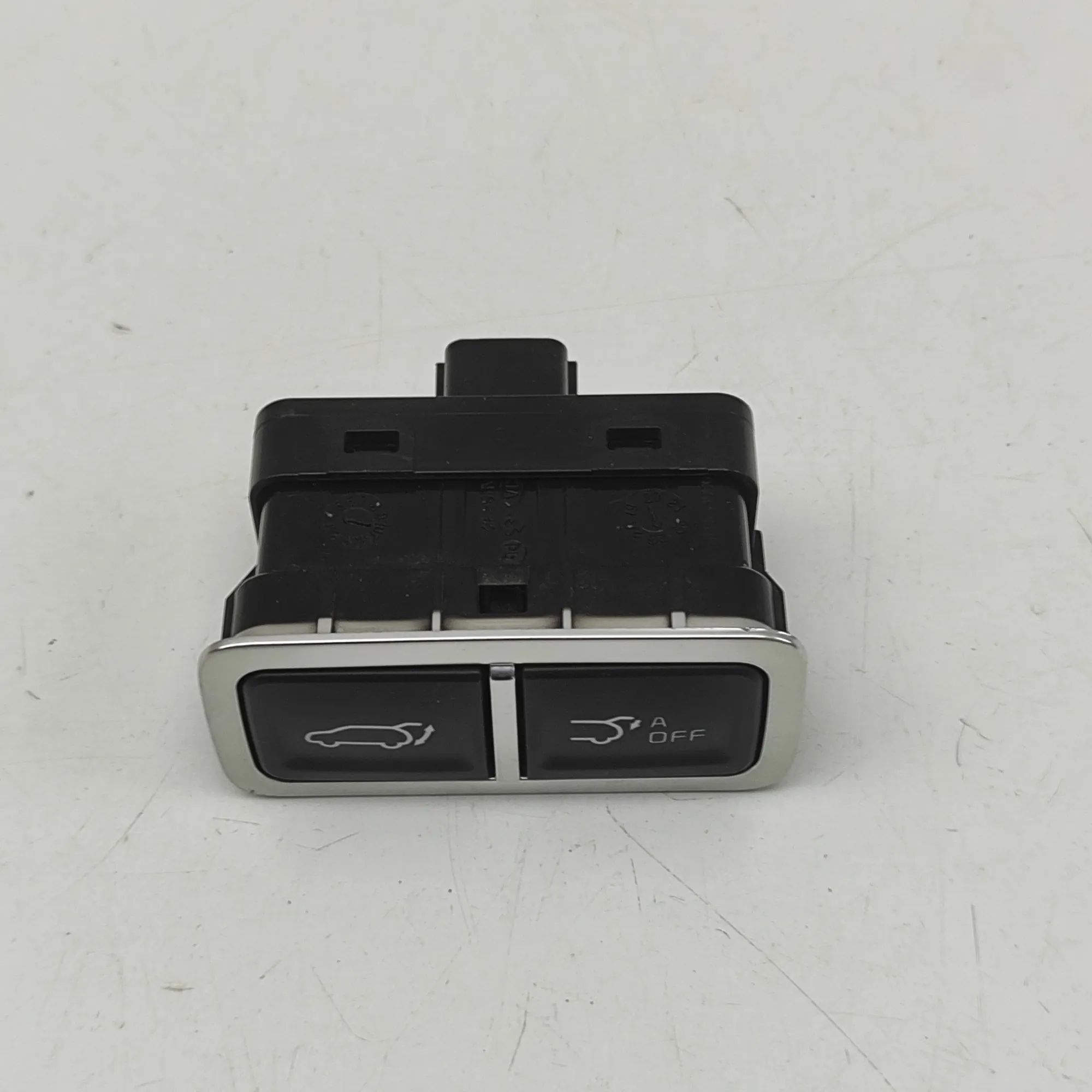 Kia Sorento Tailgate Open Switch Tailgate Open Switch — KIA SORENTO (IV MQ4, MQ4...