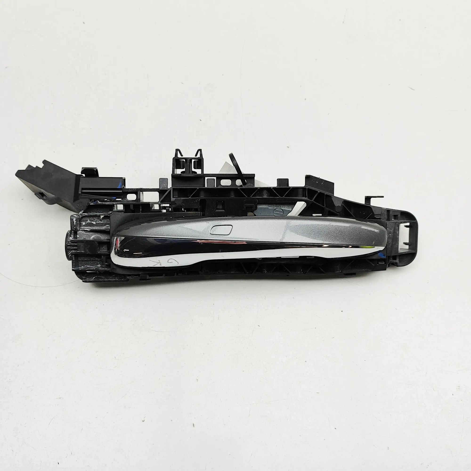 Mercedes-Benz GLB / EQB (X247) Exterior door handle — rear left Exterior door handle — rear left — MERCEDES BEN...