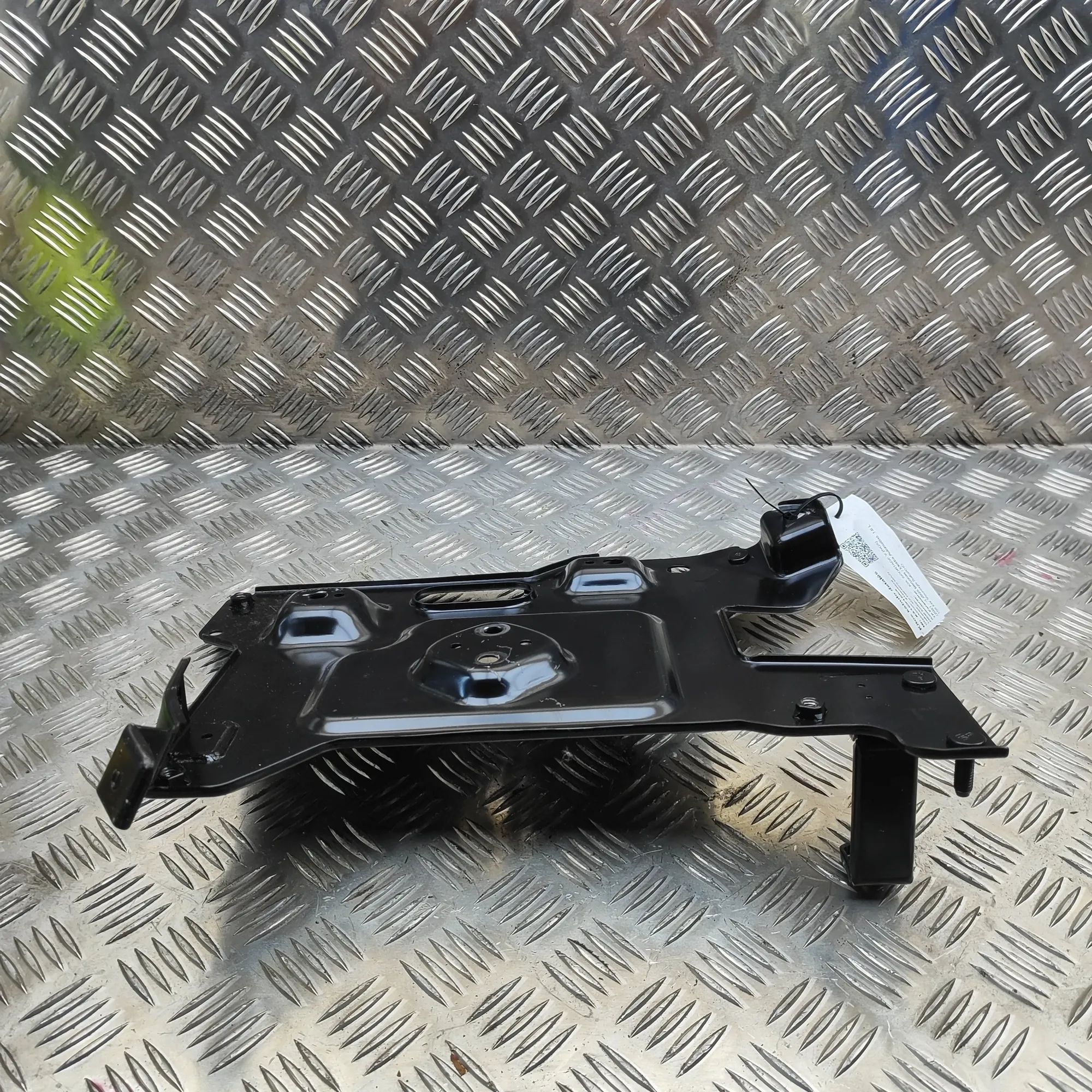 Kia Sportage Battery tray Battery tray — KIA SPORTAGE (V NQ5) (2021-...) ...