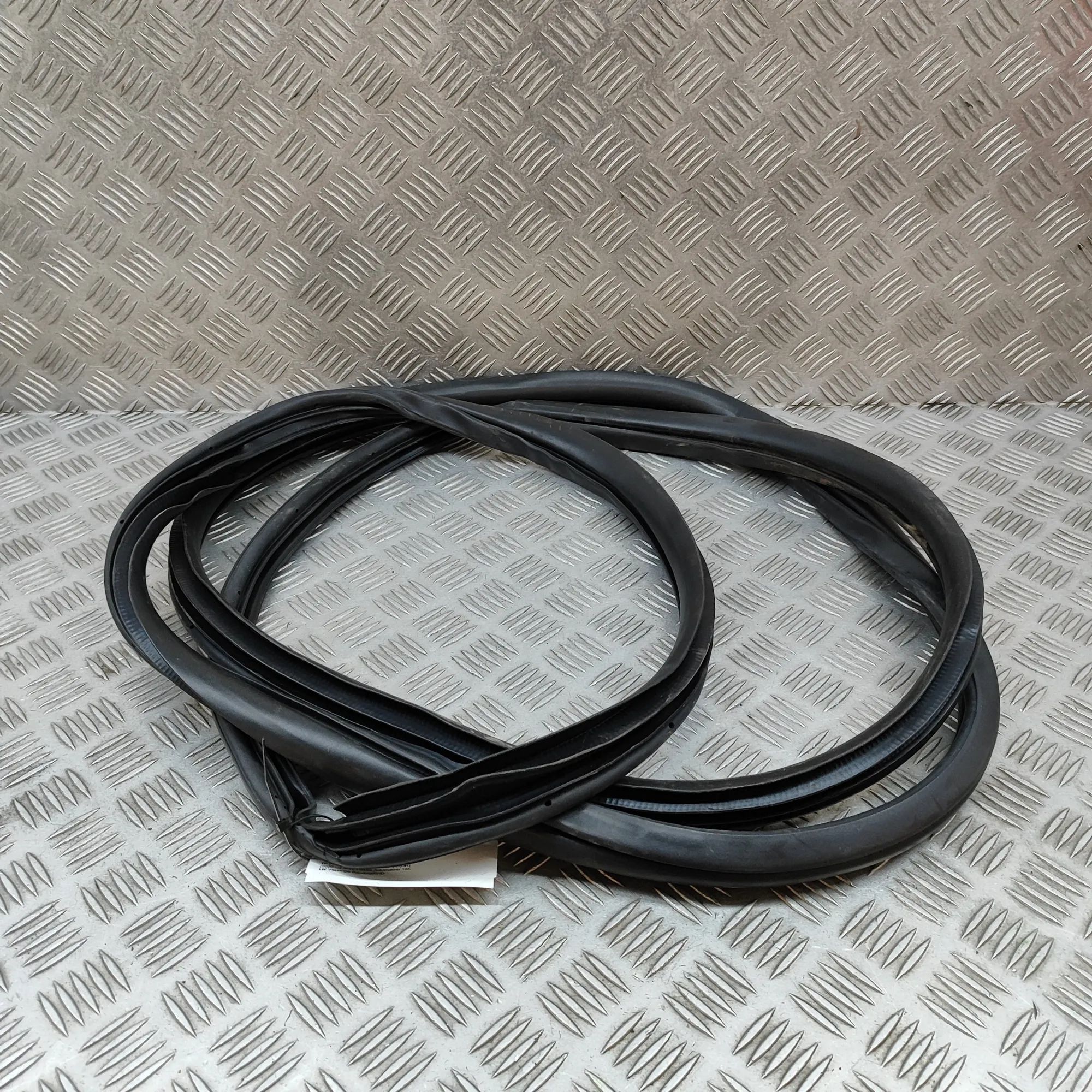 Mazda MX-30 Door rubber seal — front right Door rubber seal — front right — MAZDA MX-30 (D...
