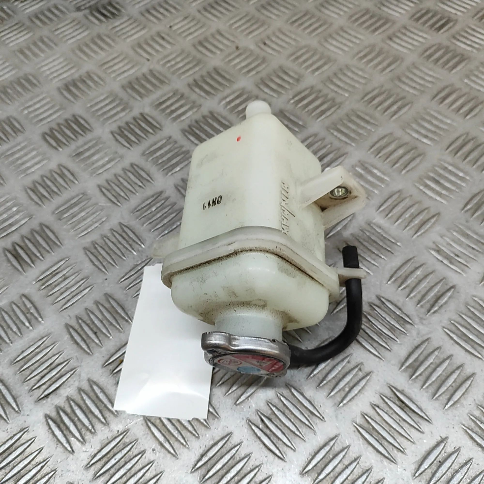 Honda CR-V Expansion Tank Expansion tank — HONDA CR-V (V RW) (2017-...) —...