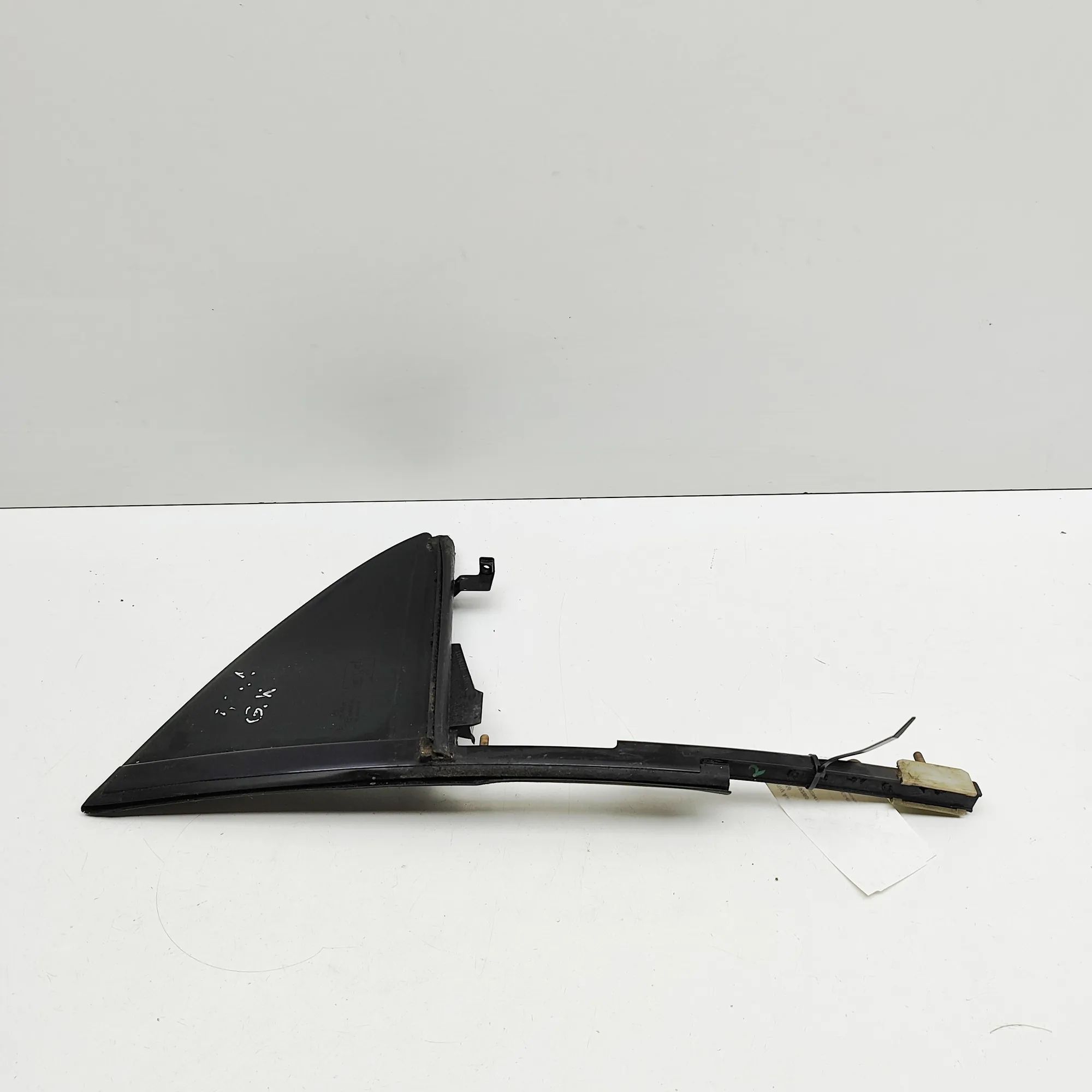 Mercedes-Benz CLA (C117) Rear door left-hand window Rear door left-hand window — MERCEDES BENZ CLA ...