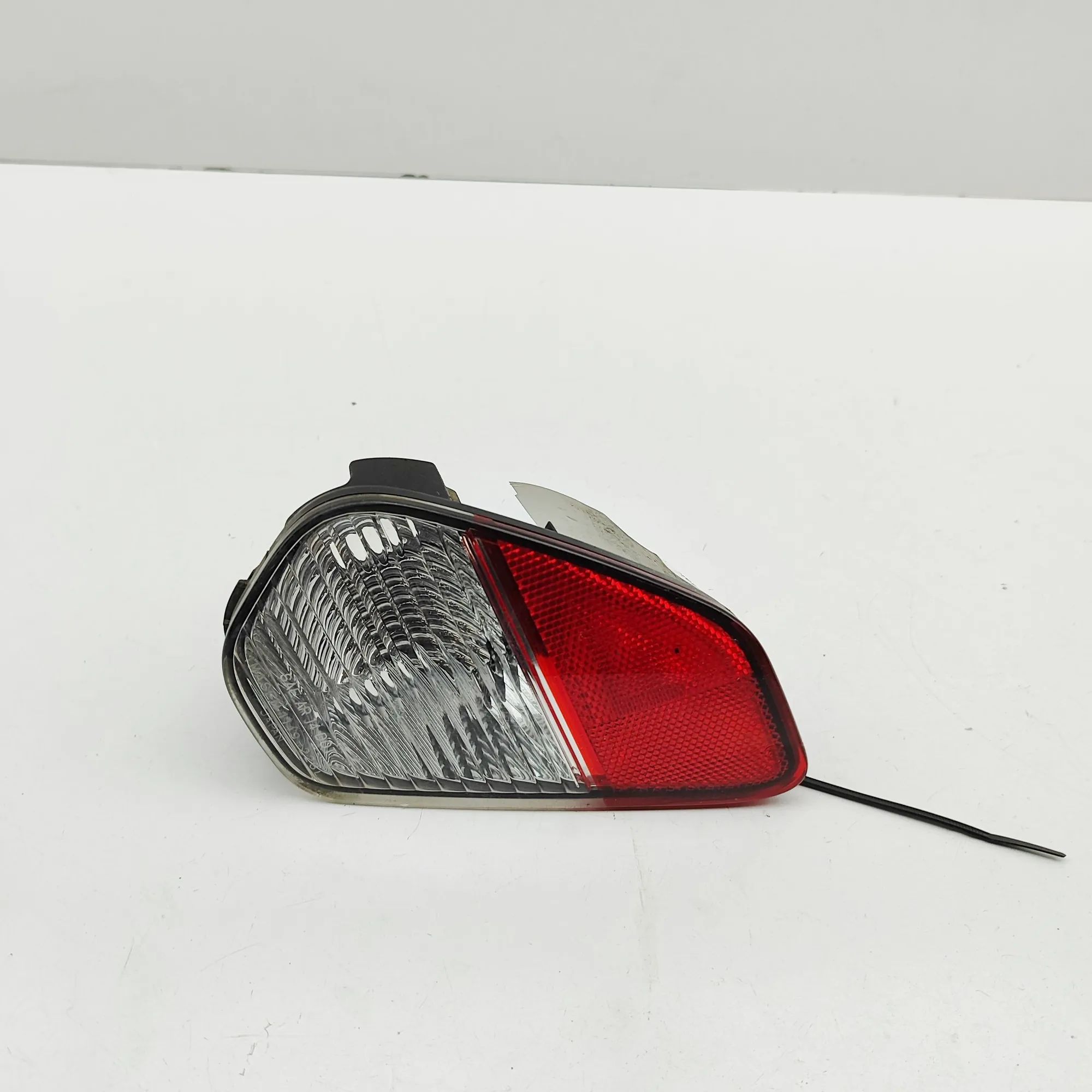 Mitsubishi Outlander Rear Left Fog Light Rear Left Fog Light — MITSUBISHI OUTLANDER (III...