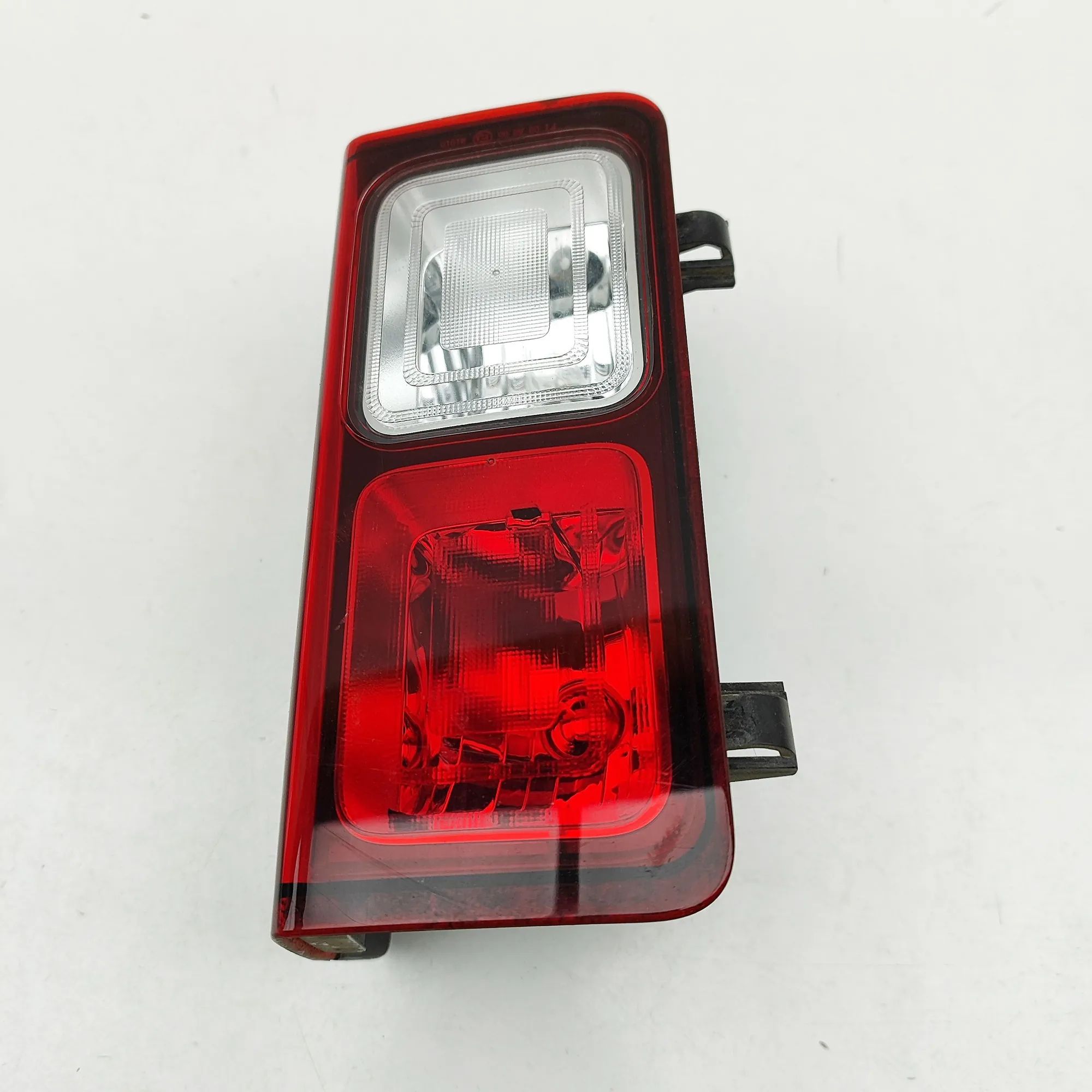 Opel Vivaro (B) Rear Left Fog Light Rear Left Fog Light — OPEL VIVARO (Combi) (2014...