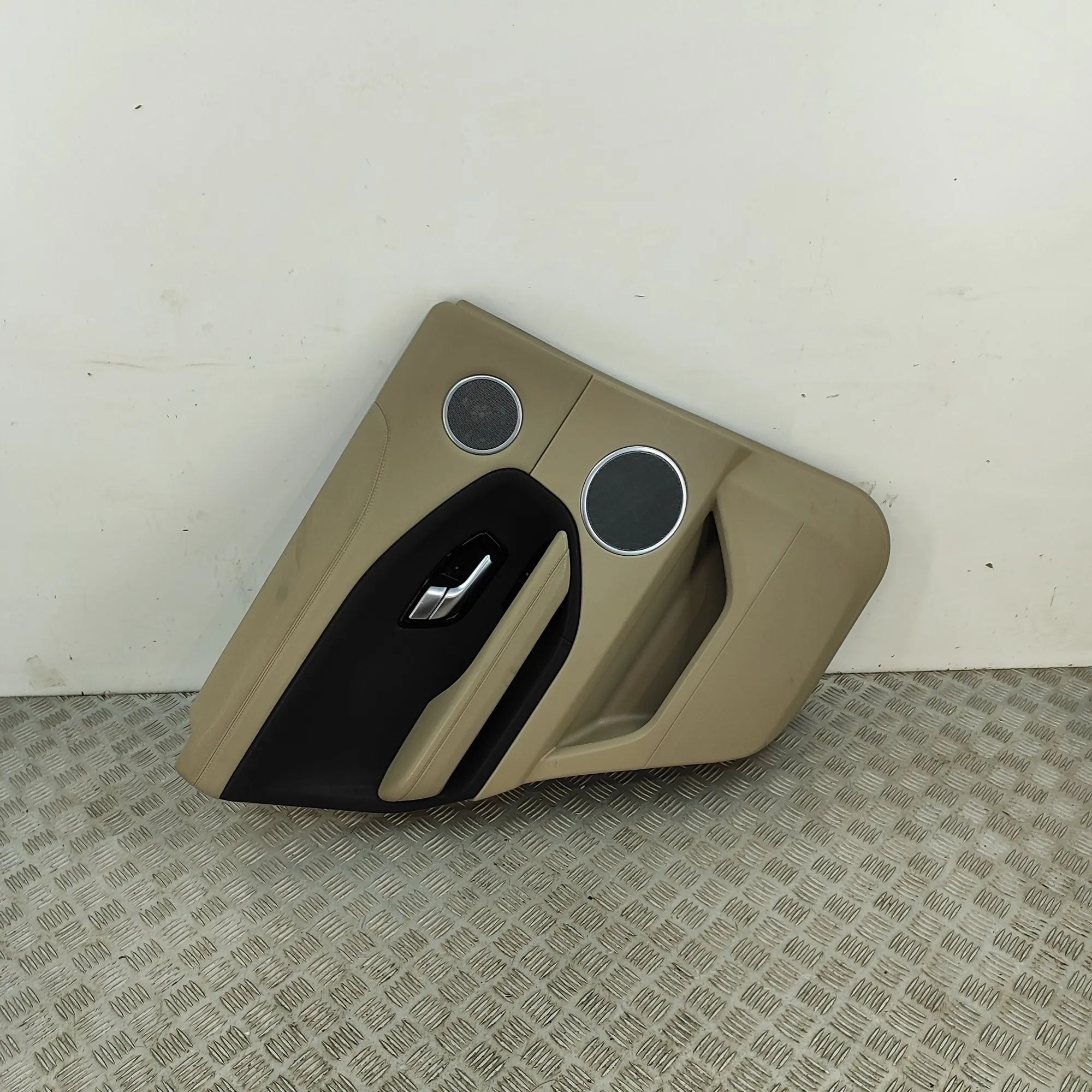 Land Rover Range Rover Evoque Rear Left Door Panel Rear Left Door Panel — LAND ROVER RANGE ROVER E...