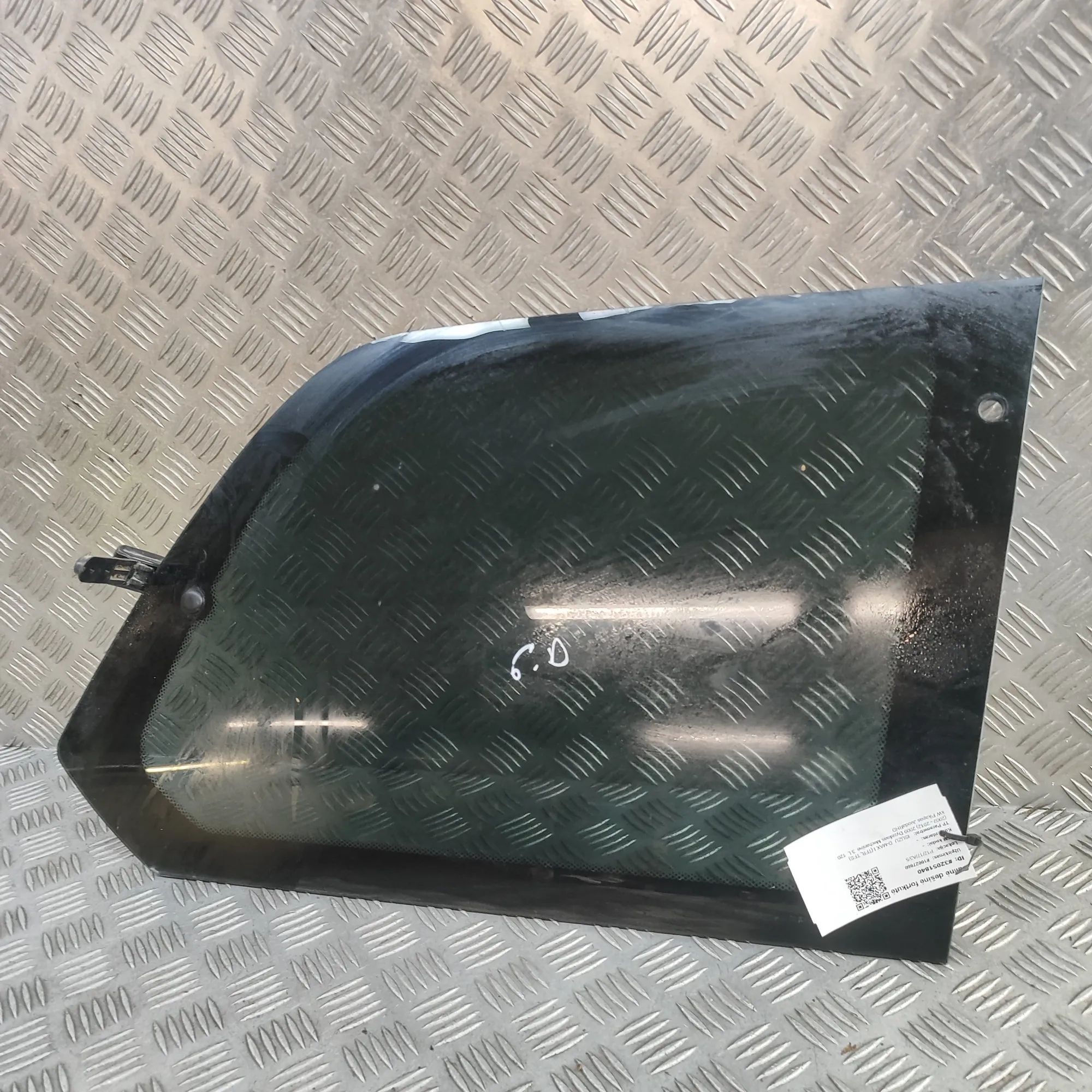 Isuzu D-Max Rear Right Quarter Window Rear Right Quarter Window — ISUZU D-MAX (I TFR,...