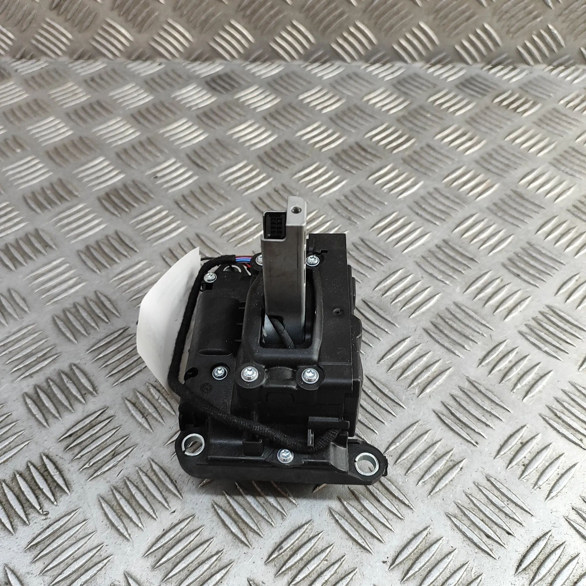 Audi Q5 (8R) Gear Shifting Mechanism Gear Shifting Mechanism — AUDI Q5 (FY) (2016-.....