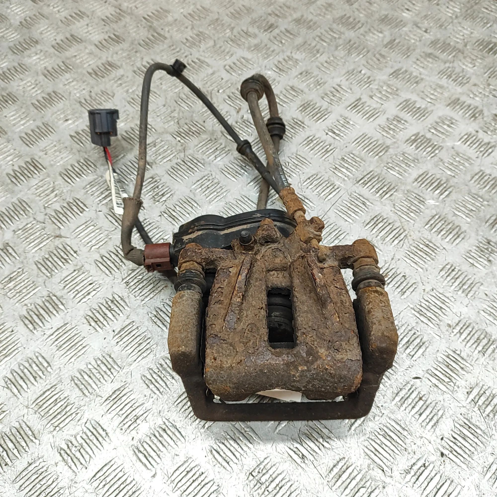 Land Rover Range Rover Evoque Brake caliper — rear left Brake caliper — rear left — LAND ROVER RANGE RO...