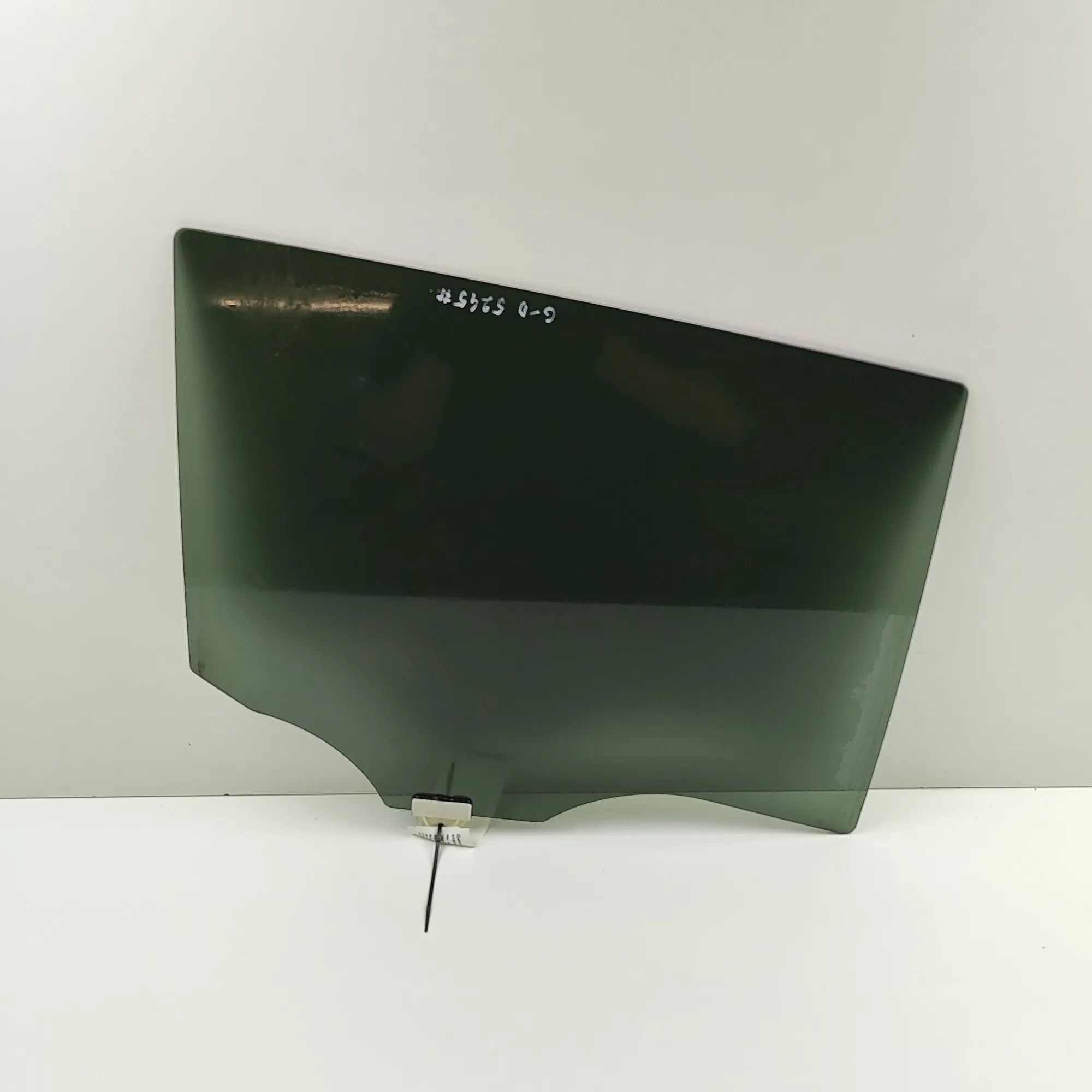 Mazda 6 (GJ / GL) Right rear door window Right rear door window — MAZDA 6 (Estate GJ, GL...