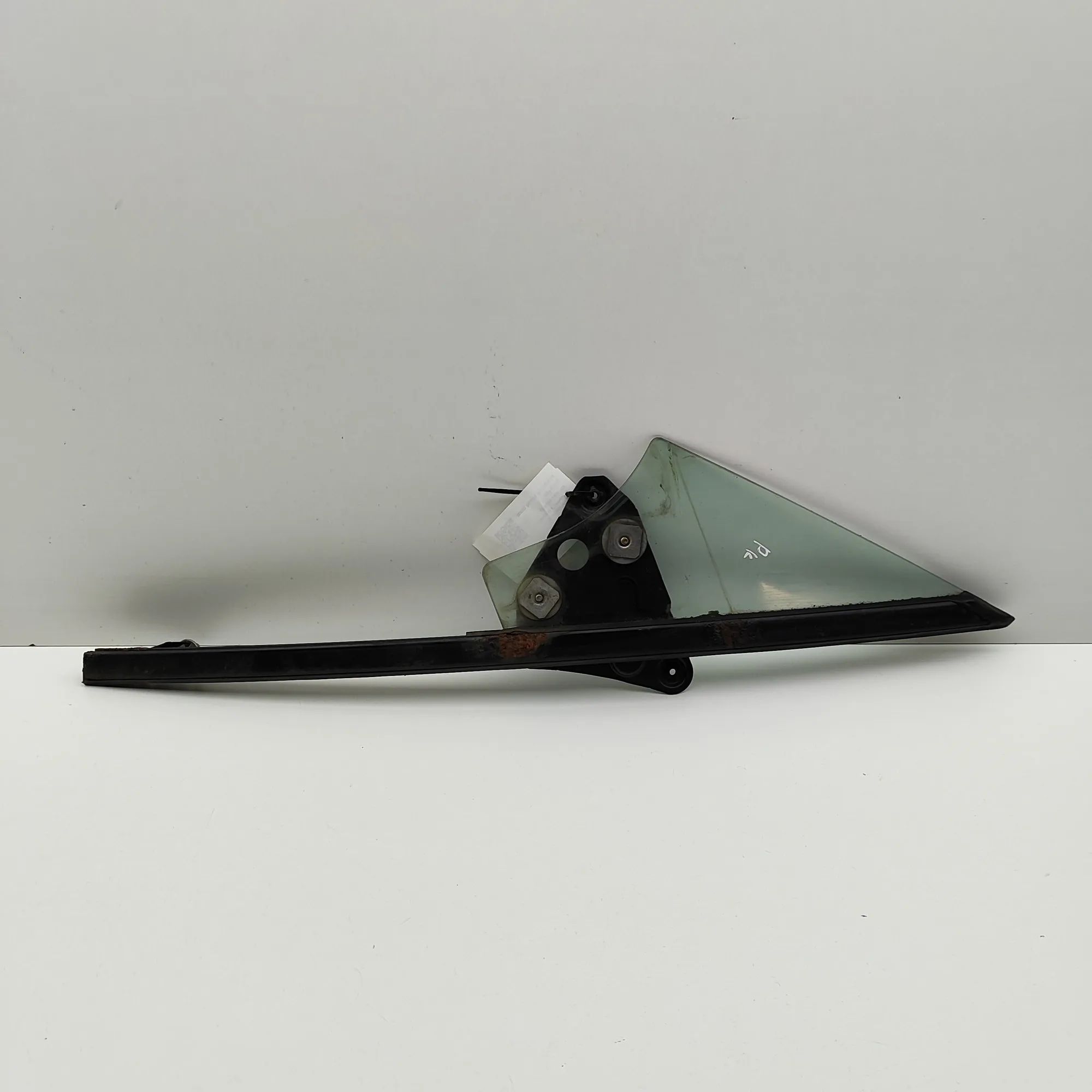 Mazda MX-5 Door quarter window — front left Door quarter window — front left — MAZDA MX-5 (...