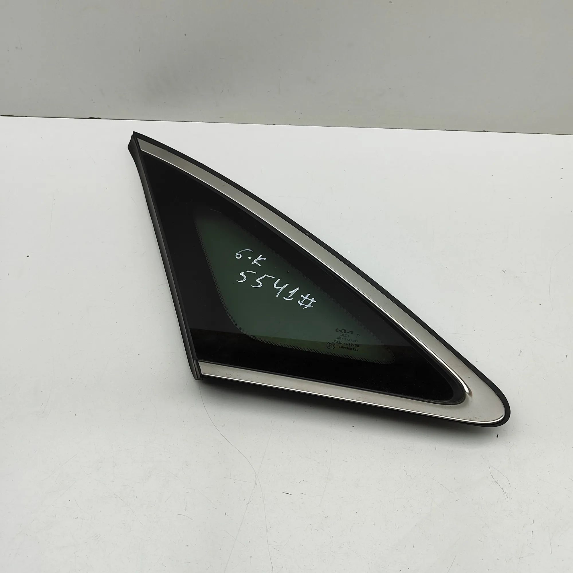 Kia Ceed (CD) Rear Left Quarter Window Rear Left Quarter Window — KIA CEE\'D (Hatchbac...