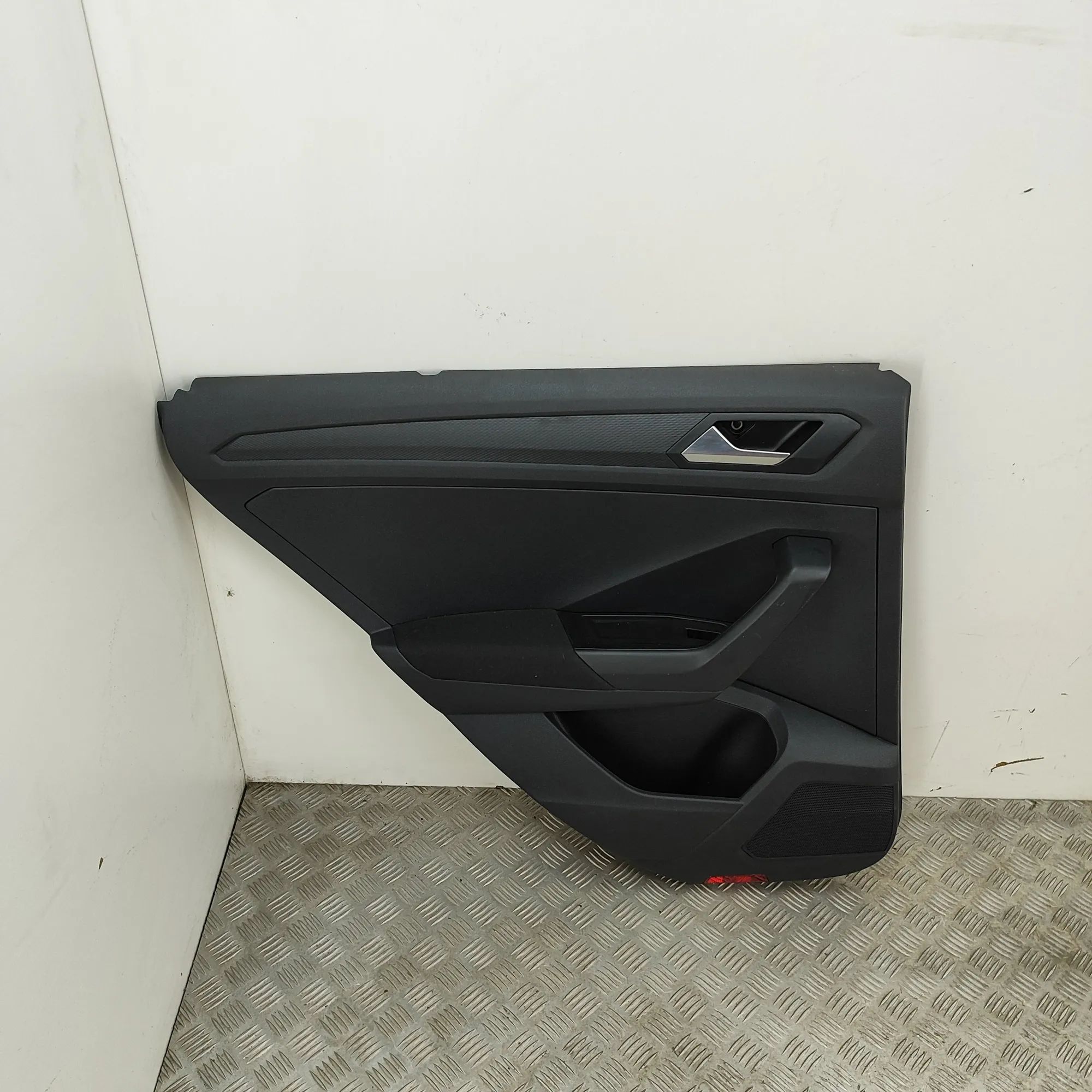 Volkswagen T-Roc Rear Left Door Panel Rear Left Door Panel — VW T-ROC (A11) (2017-......