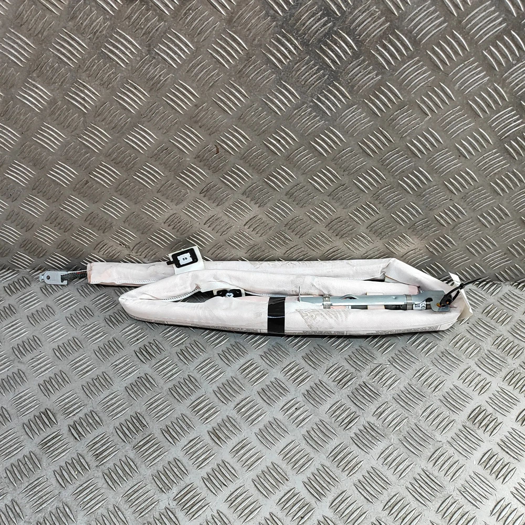 Opel Mokka (B) Right Side Roof Safety Curtain SRS Right Side Roof Safety Curtain SRS — OPEL MOKKA...