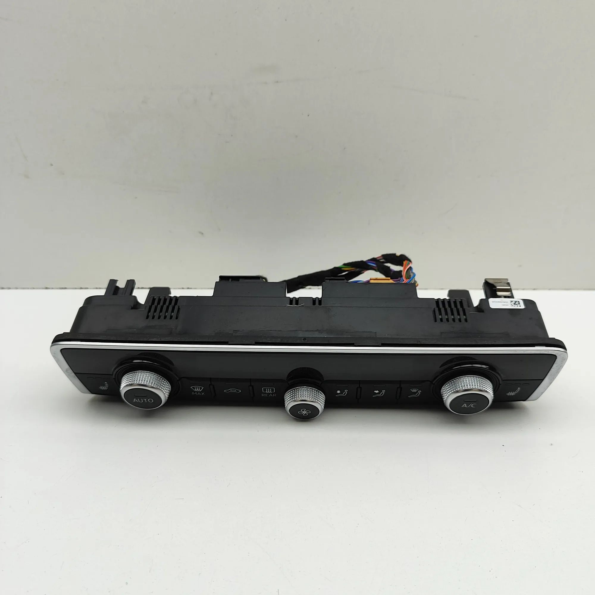 Audi A3 (8V) Climate control unit Climate control unit — AUDI A3 (Limousine 8VS, ...