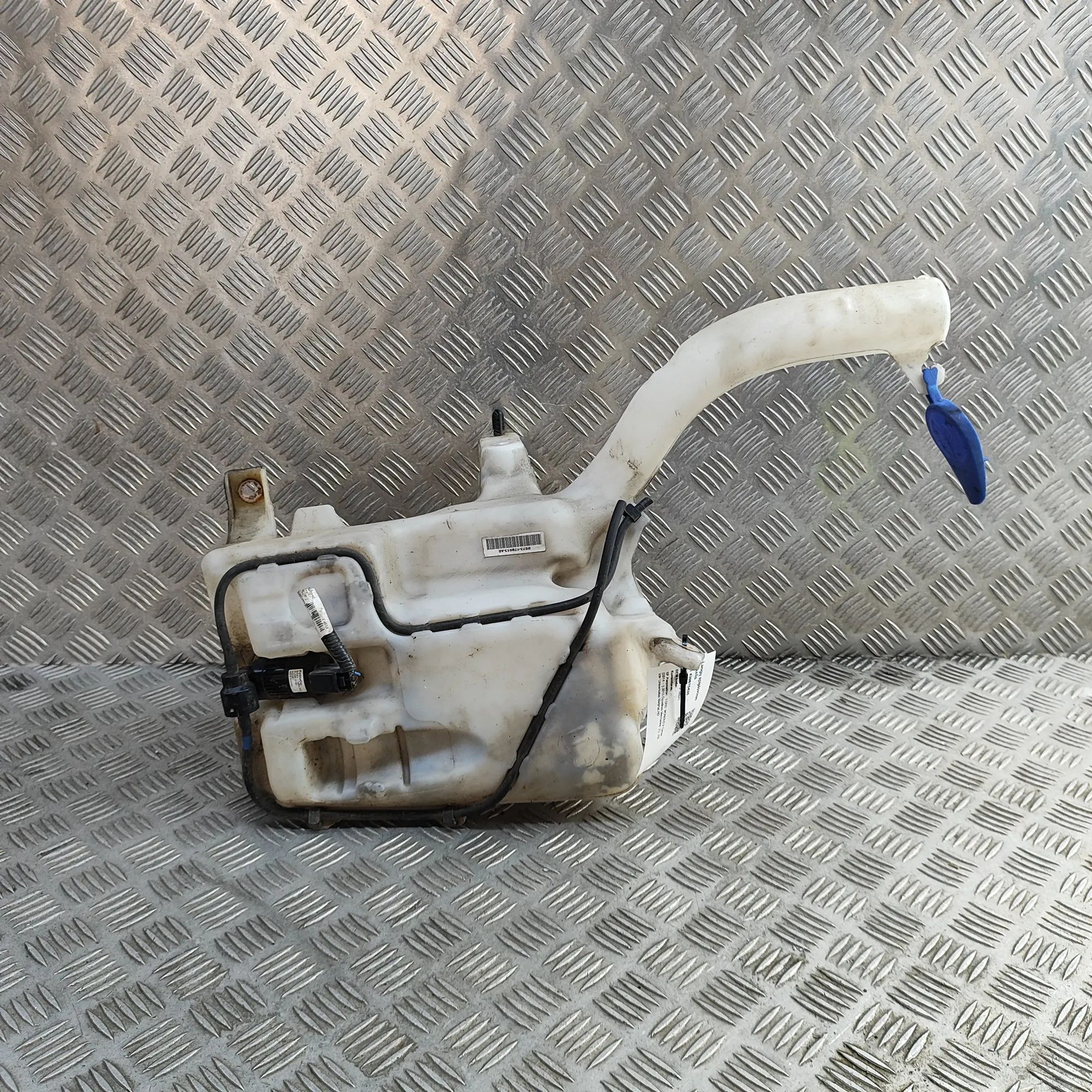 Ford Mondeo Window Washer Tank Window Washer Tank — FORD MONDEO (V Turnier) (2...