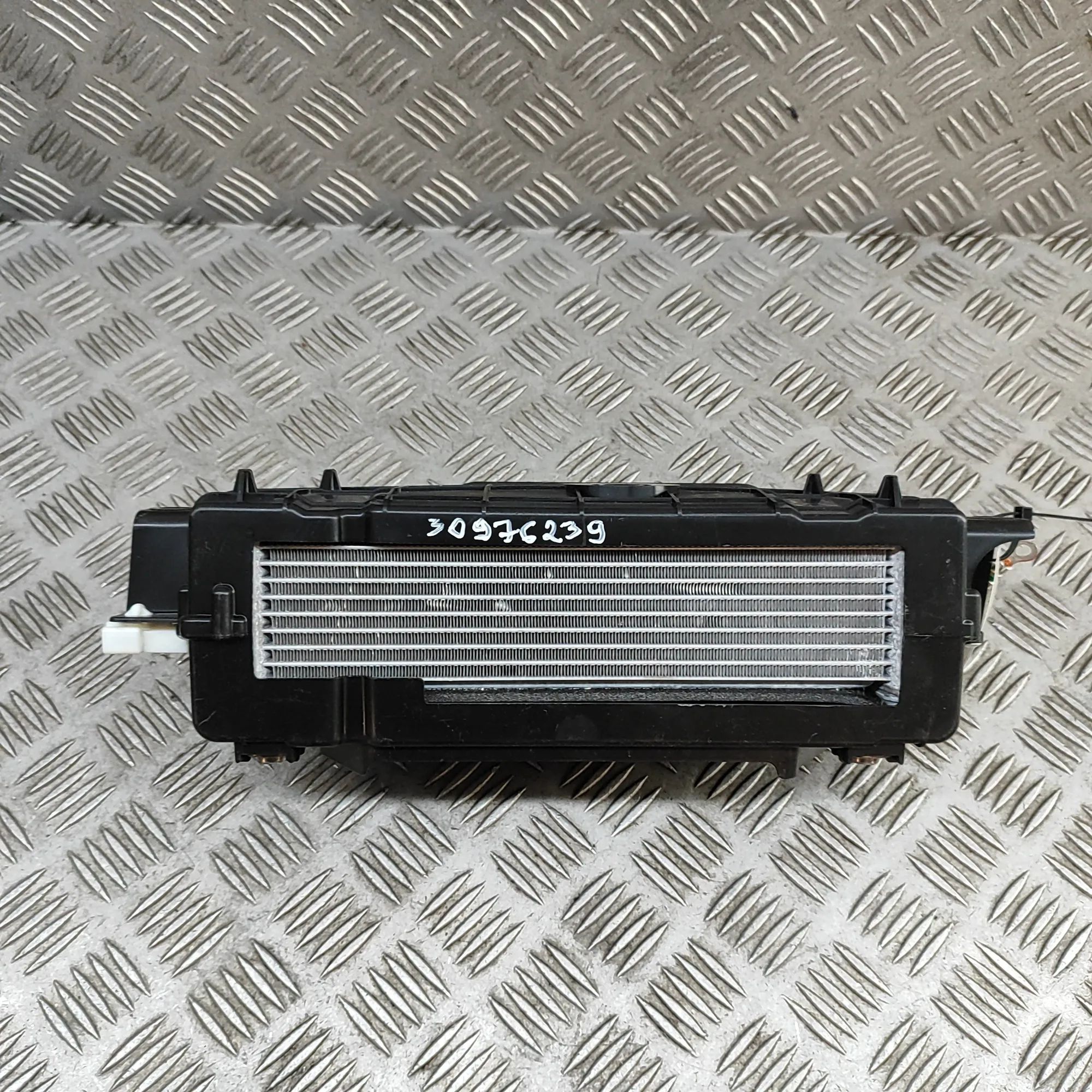Mitsubishi Outlander Battery Cooling Radiator Battery Cooling Radiator — MITSUBISHI OUTLANDER...