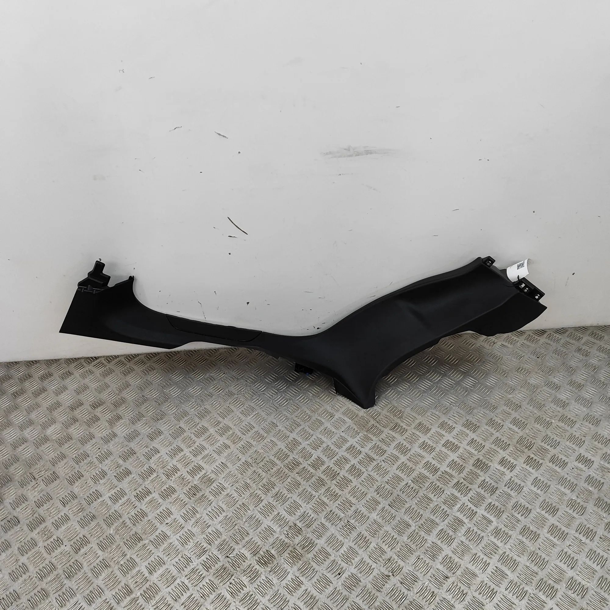 Audi e-tron GT (FW) Interior sill trim — rear right Interior sill trim — rear right — AUDI E-TRON G...